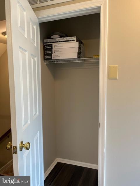 WHITE OAK - Residential Lease