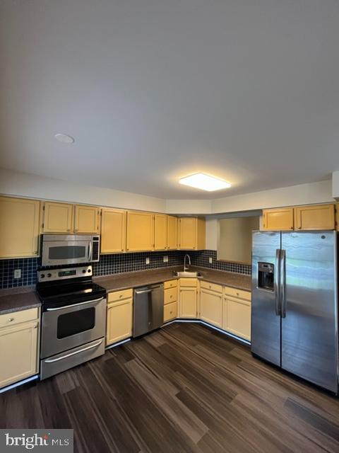 WHITE OAK - Residential Lease