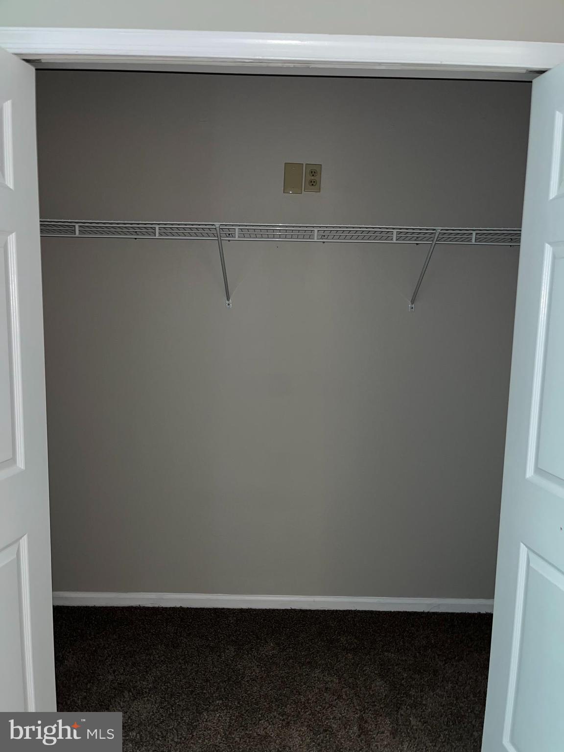 WHITE OAK - Residential Lease