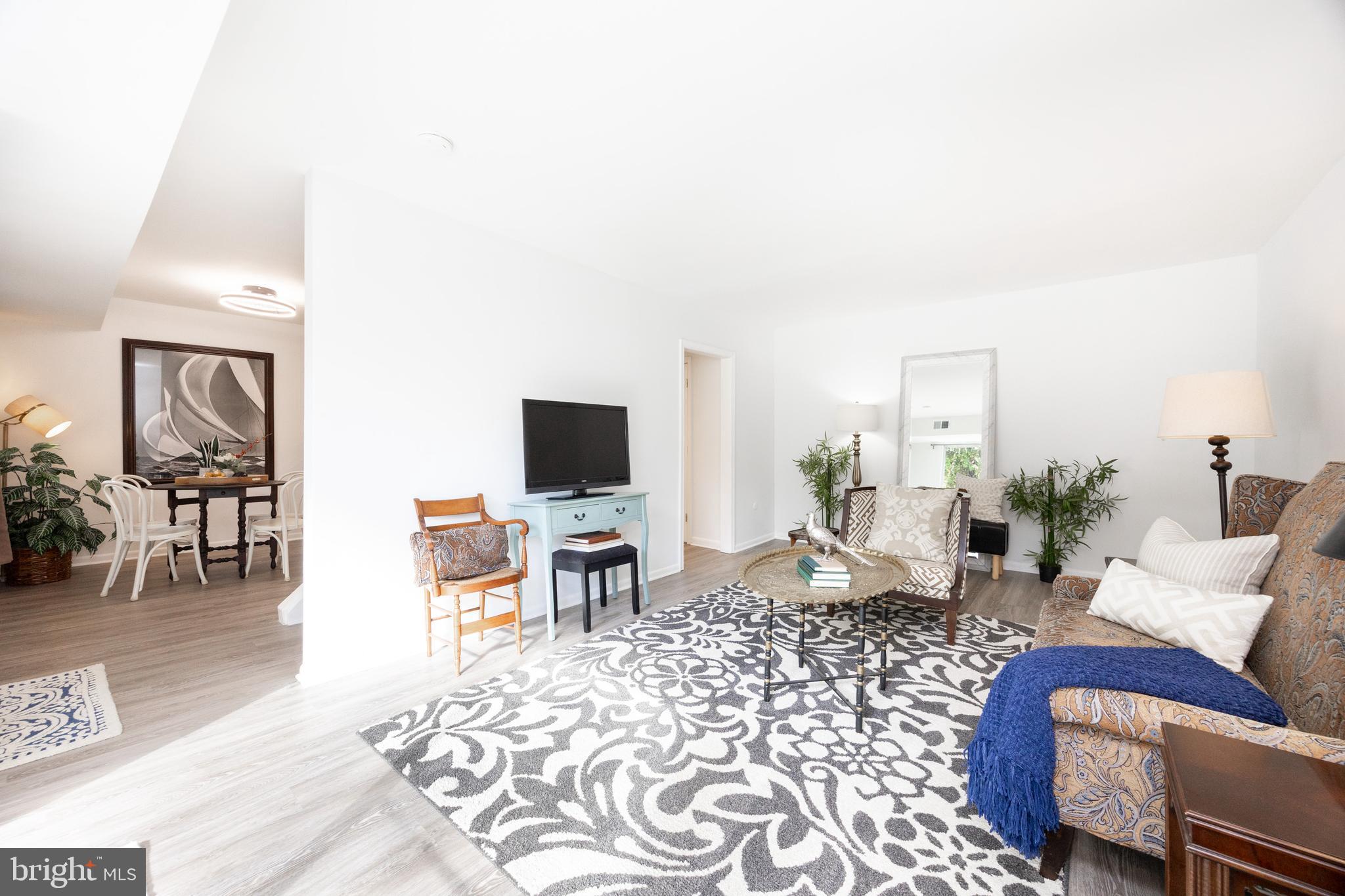 WESTTOWN MEWS - Residential