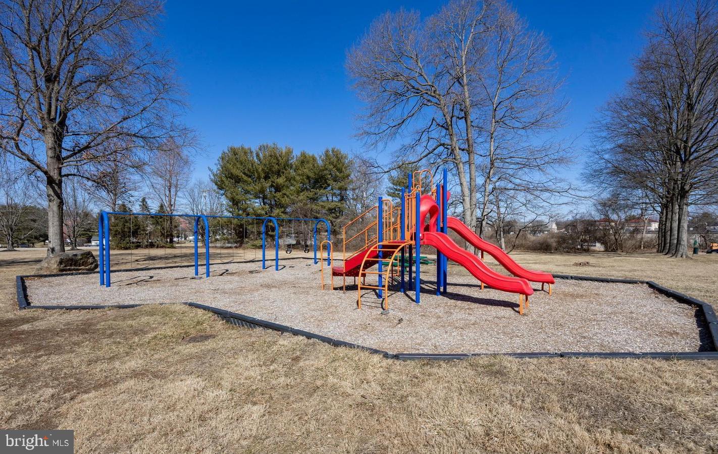 WESTTOWN MEWS - Residential