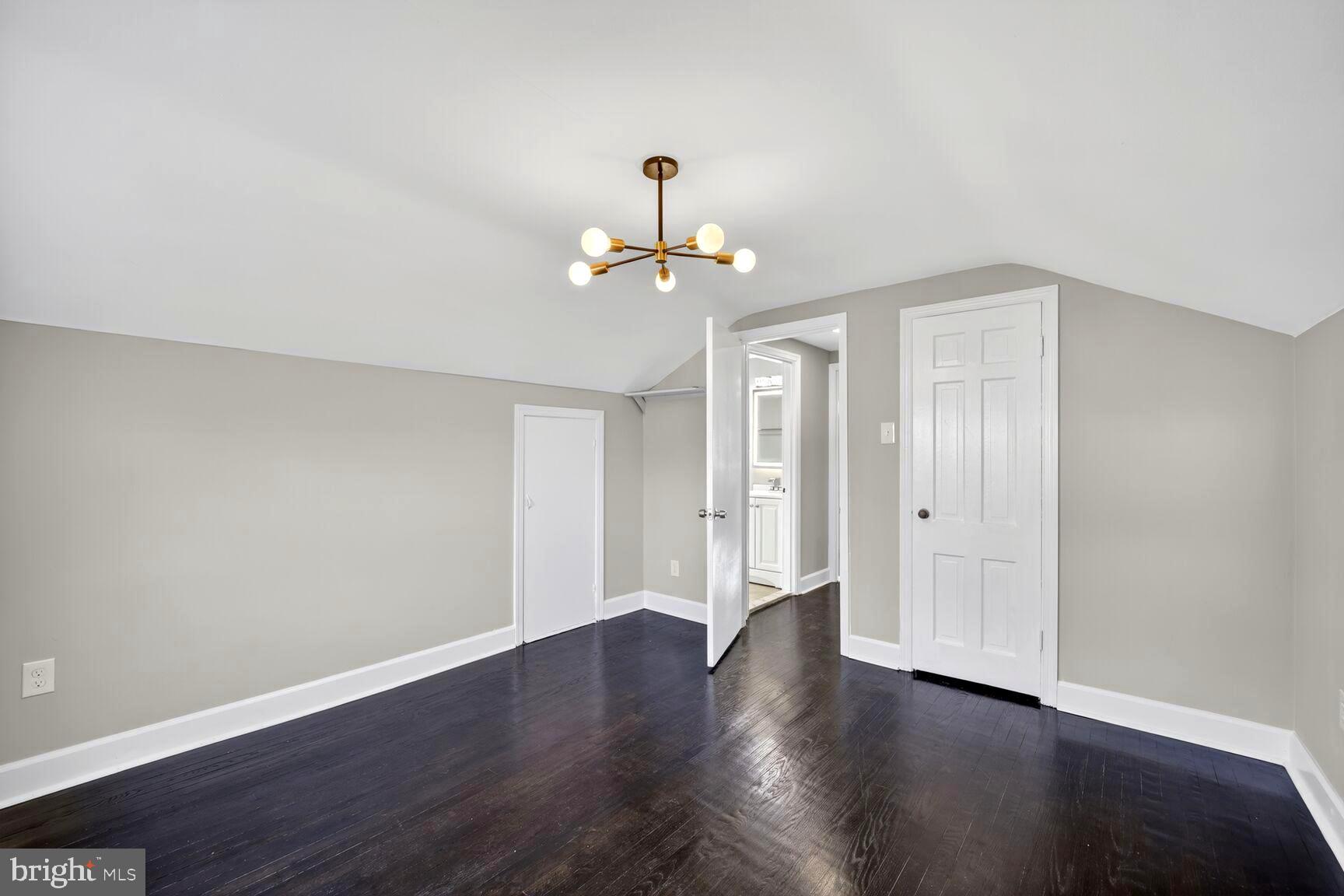 ABBOTT FOREST - Residential