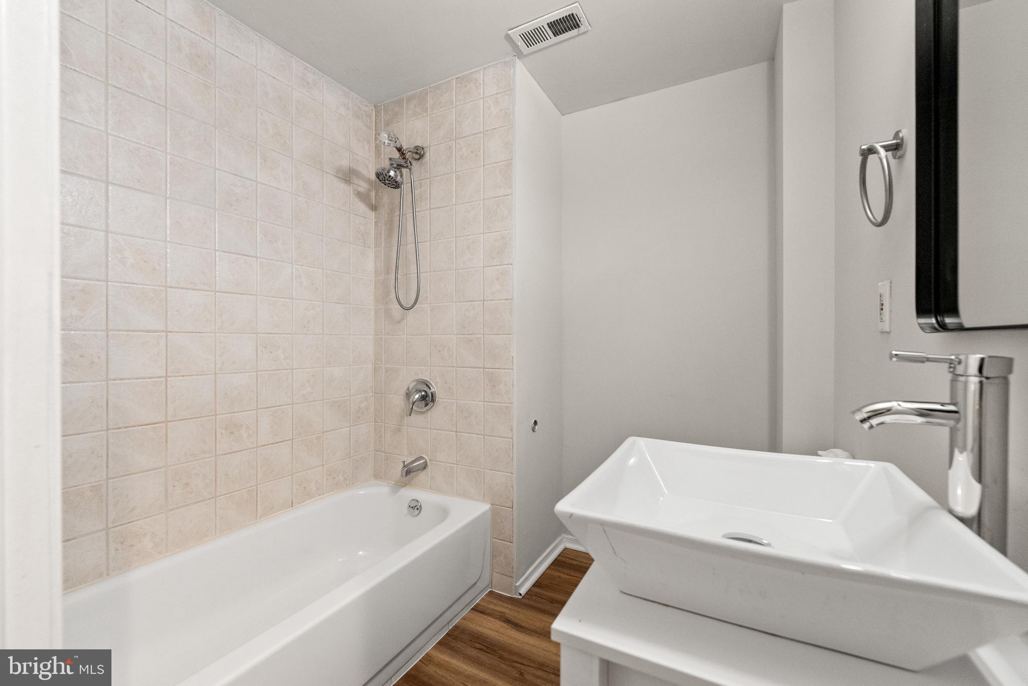 BRAEMAR - Residential