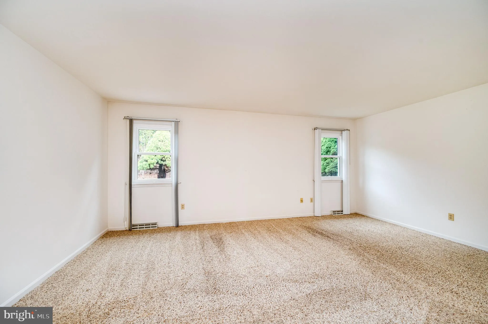 Blandon, Pennsylvania 19510, United States, 2 Bedrooms Bedrooms, ,2 BathroomsBathrooms,Residential,Pending,91538