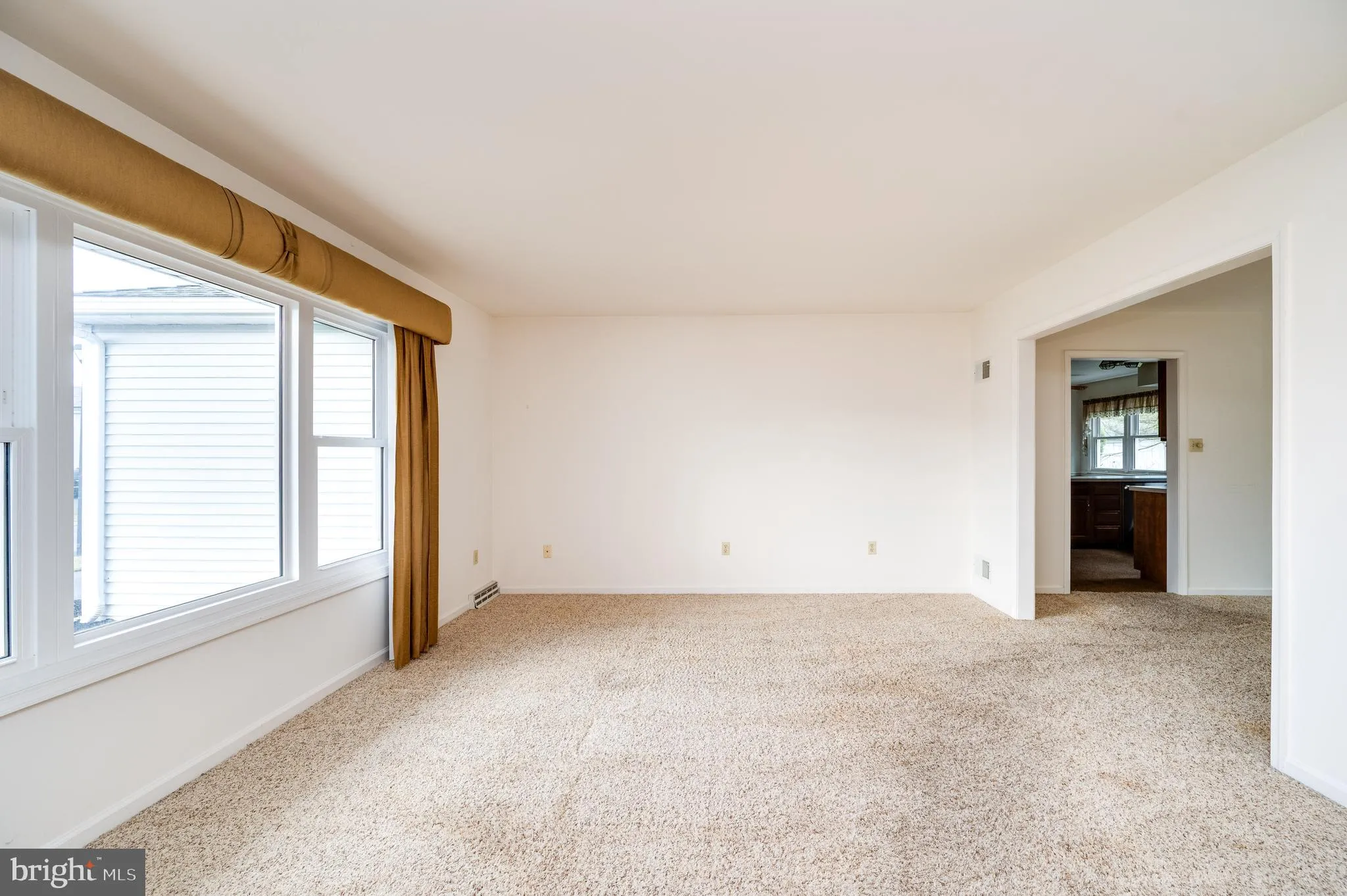 Blandon, Pennsylvania 19510, United States, 2 Bedrooms Bedrooms, ,2 BathroomsBathrooms,Residential,Pending,91538