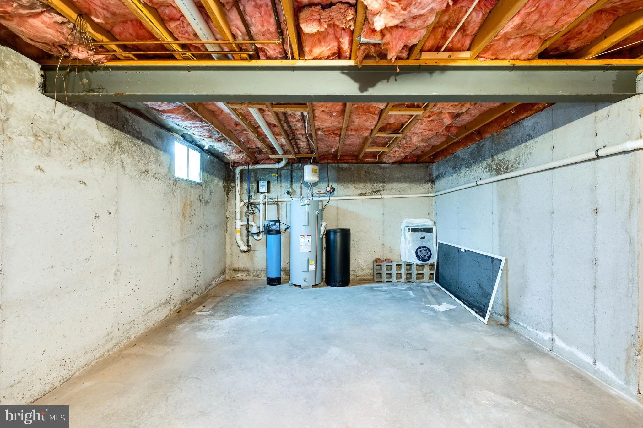 Blandon, Pennsylvania 19510, United States, 2 Bedrooms Bedrooms, ,2 BathroomsBathrooms,Residential,Pending,91538