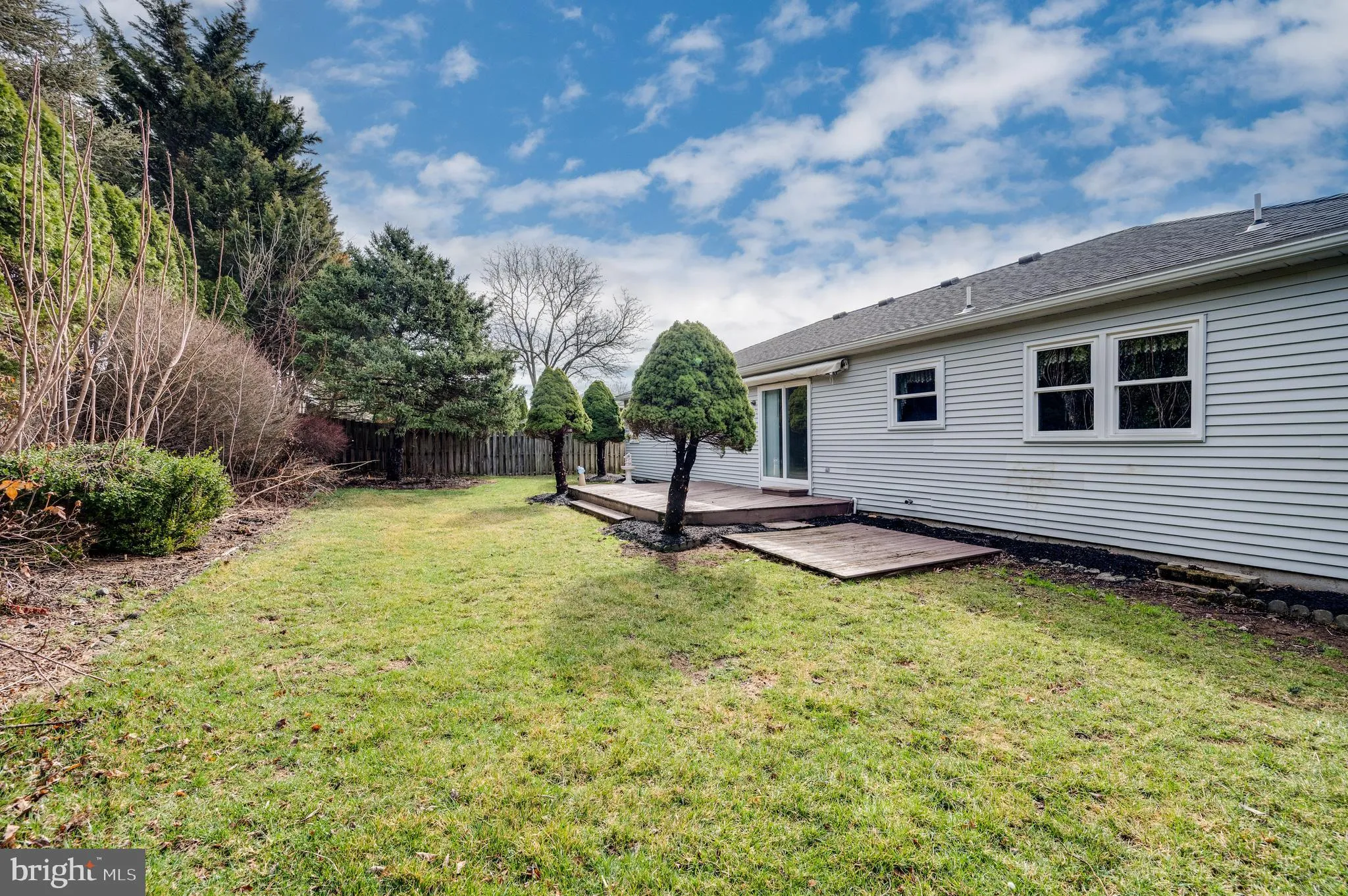 Blandon, Pennsylvania 19510, United States, 2 Bedrooms Bedrooms, ,2 BathroomsBathrooms,Residential,Pending,91538