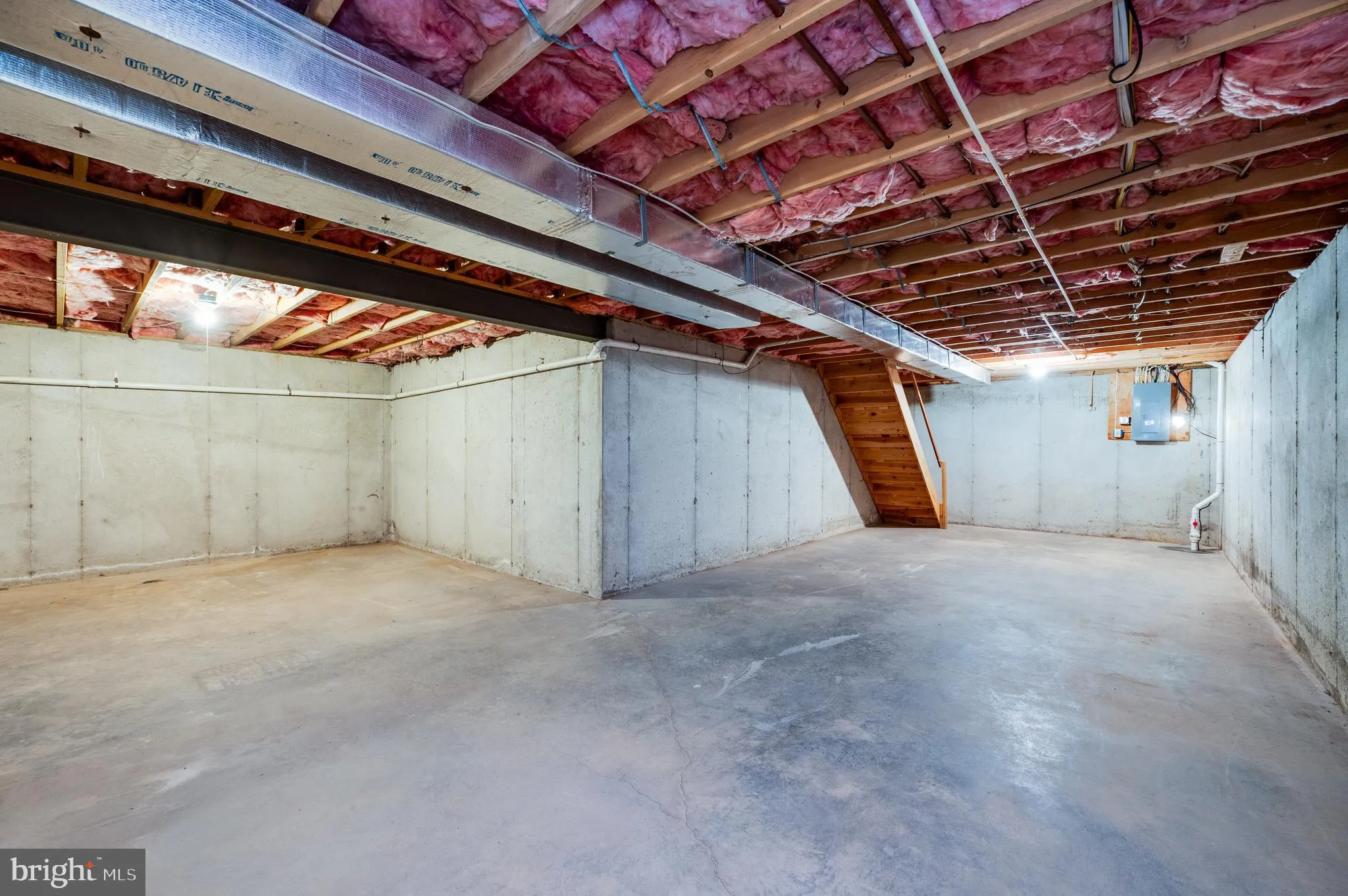 Blandon, Pennsylvania 19510, United States, 2 Bedrooms Bedrooms, ,2 BathroomsBathrooms,Residential,Pending,91538