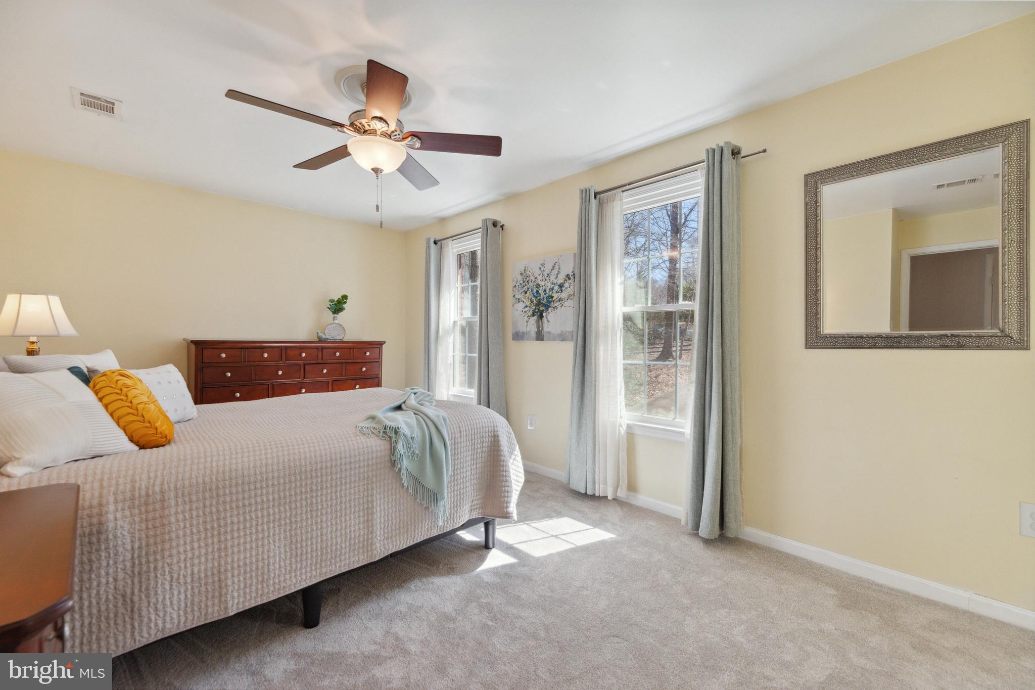 HAMPTONS GROVE - Residential