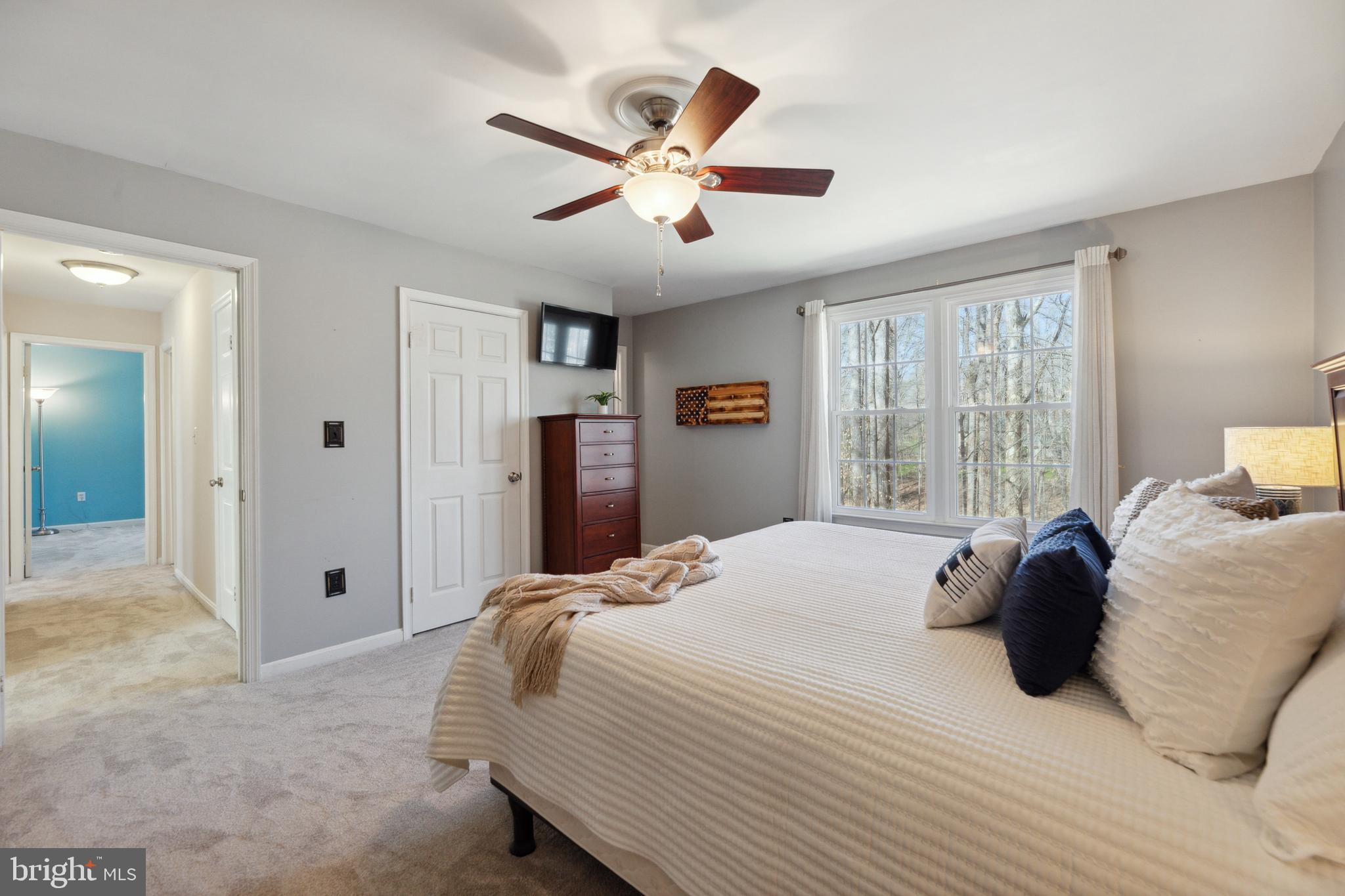 HAMPTONS GROVE - Residential
