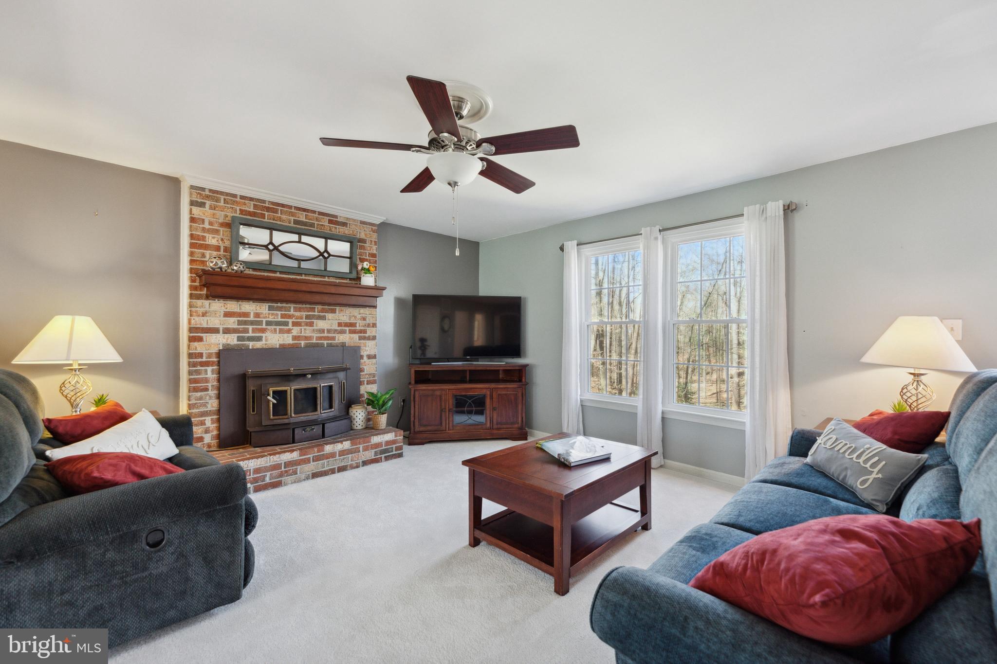 HAMPTONS GROVE - Residential