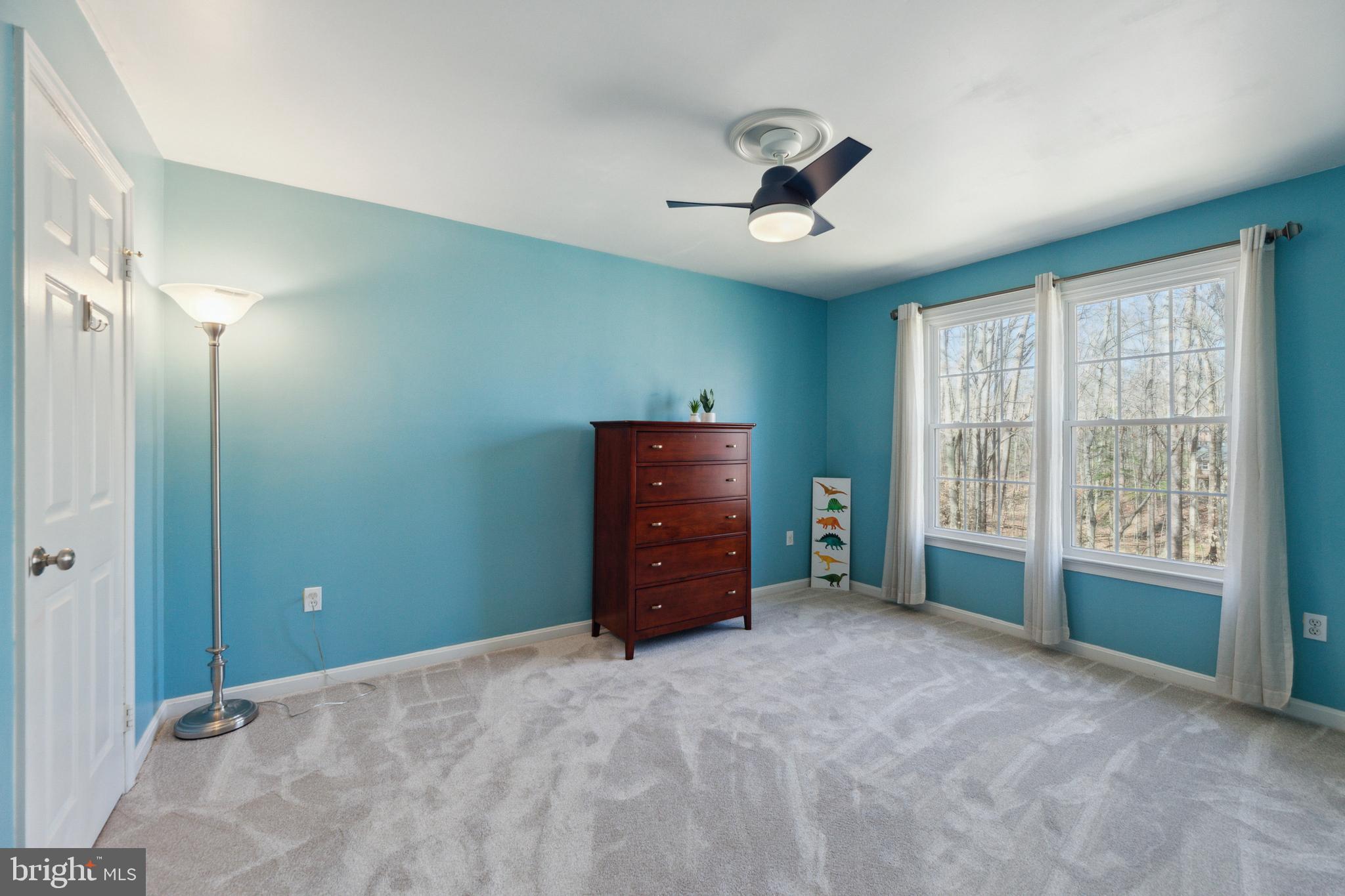 HAMPTONS GROVE - Residential