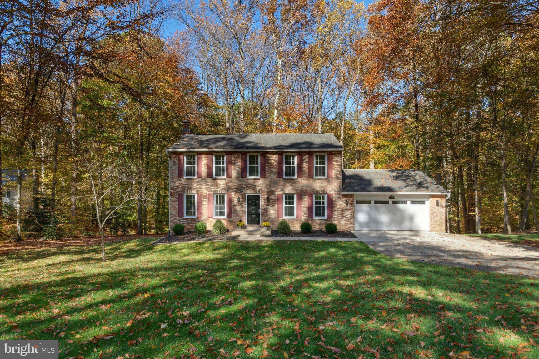 HAMPTONS GROVE - Residential