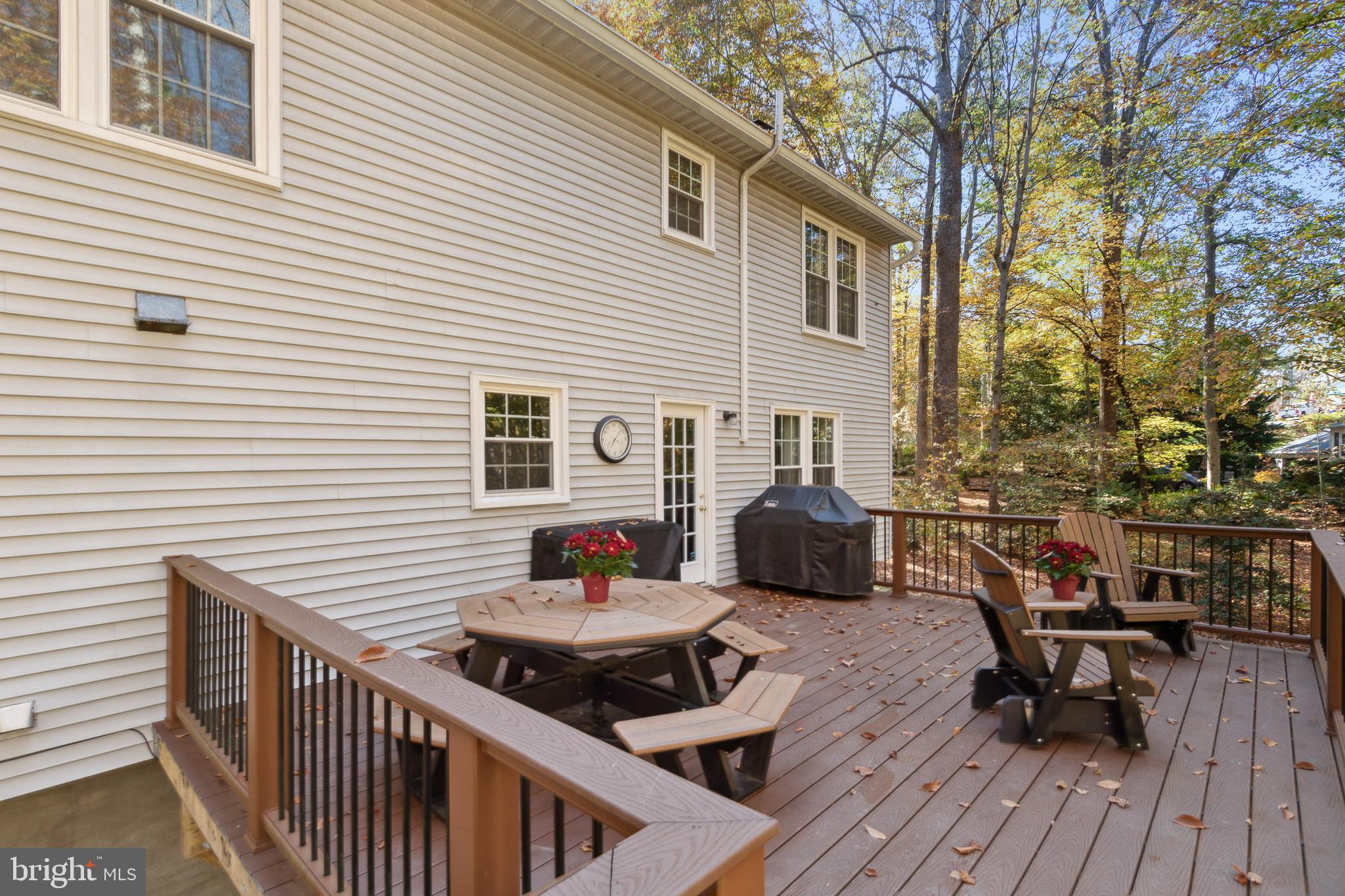 HAMPTONS GROVE - Residential