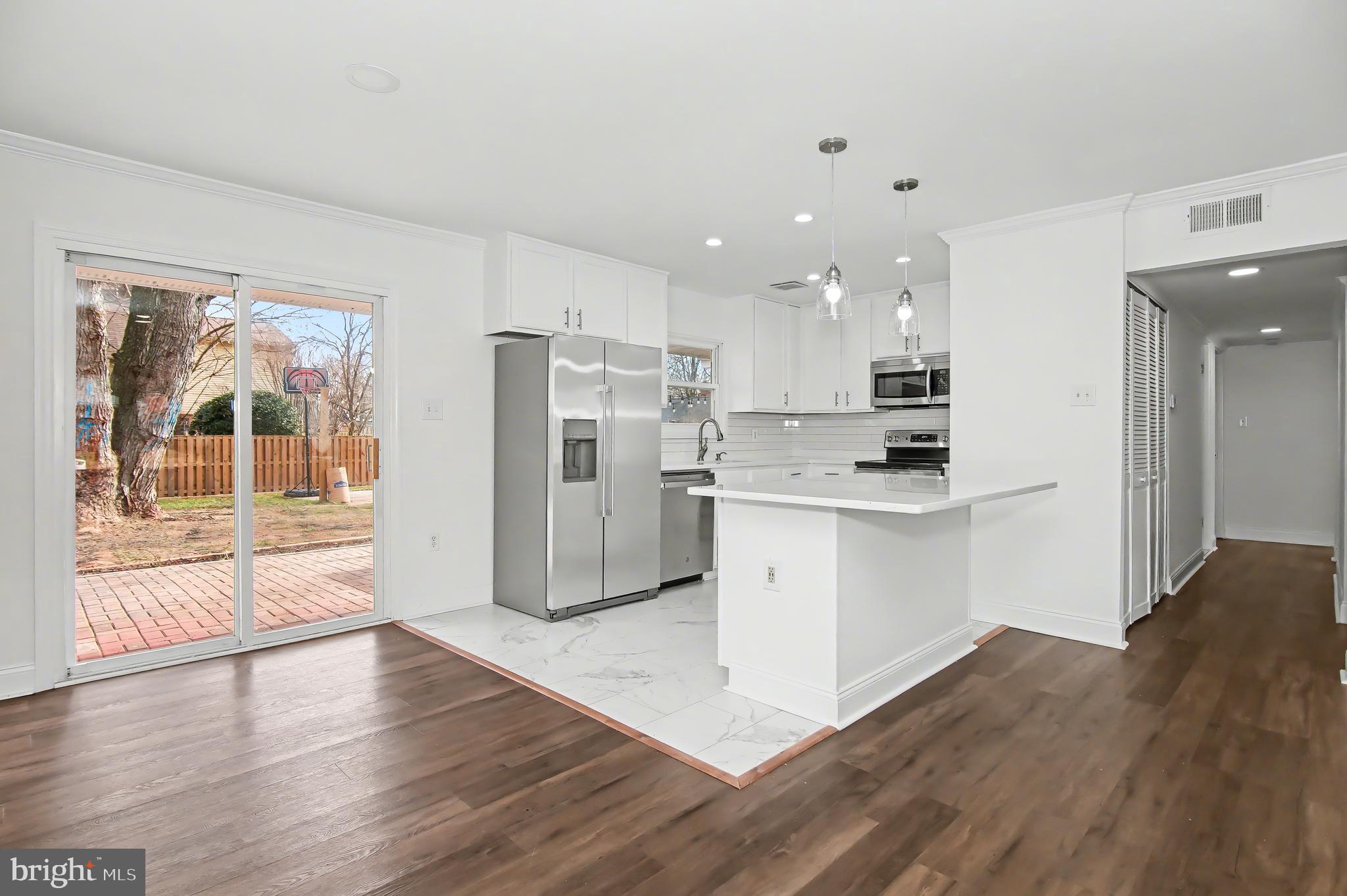 STERLING  PARK - Residential Lease