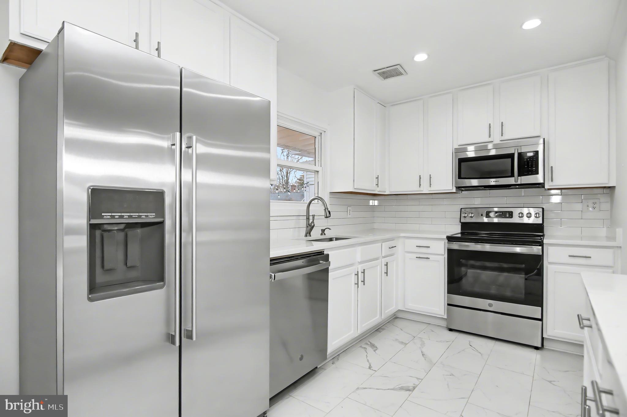 STERLING  PARK - Residential Lease