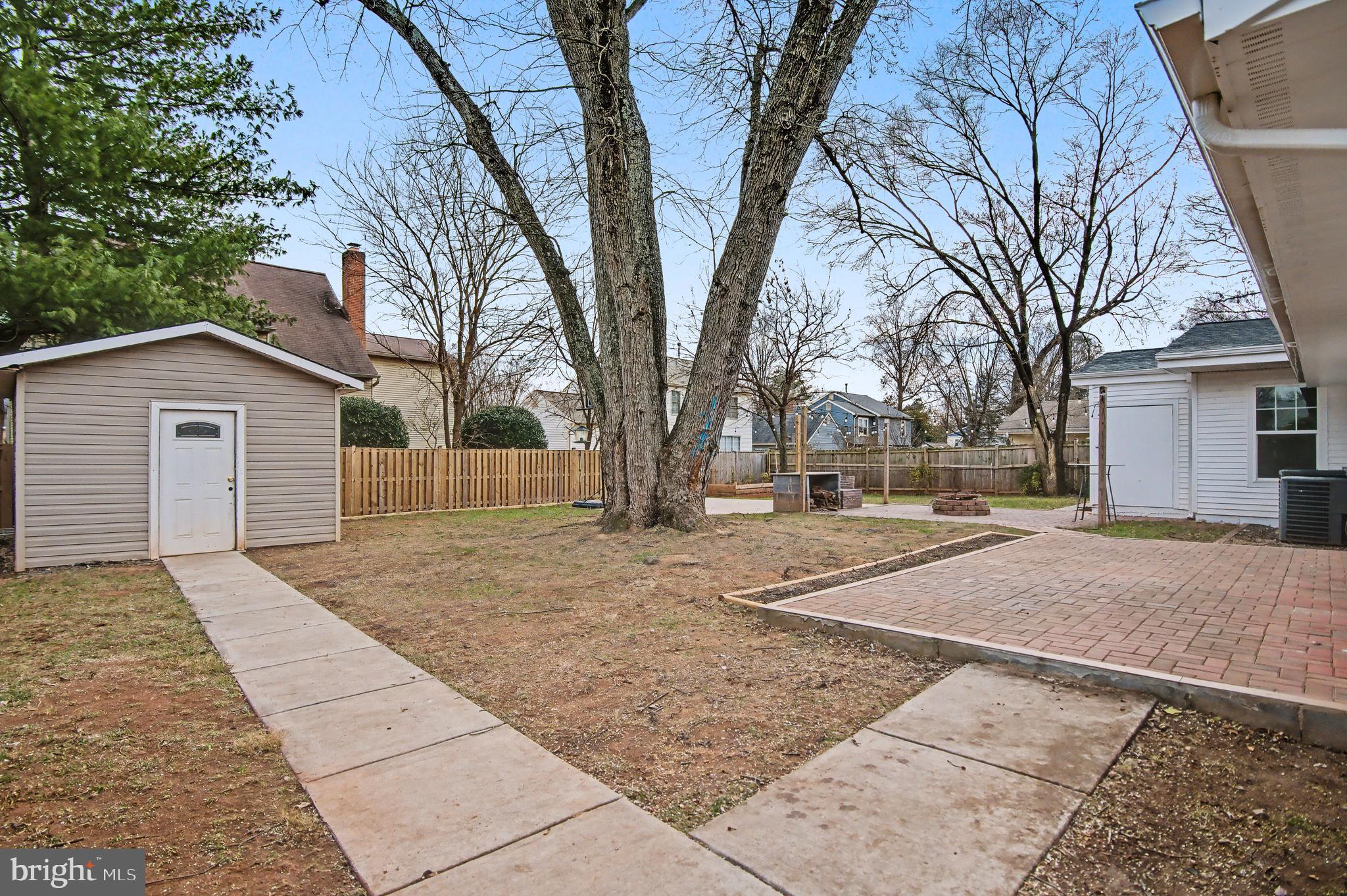 STERLING  PARK - Residential Lease