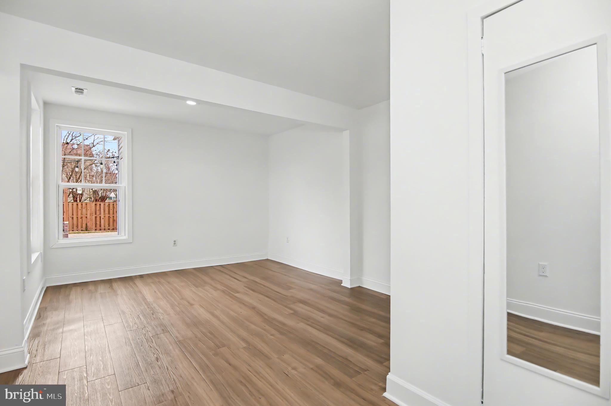 STERLING  PARK - Residential Lease