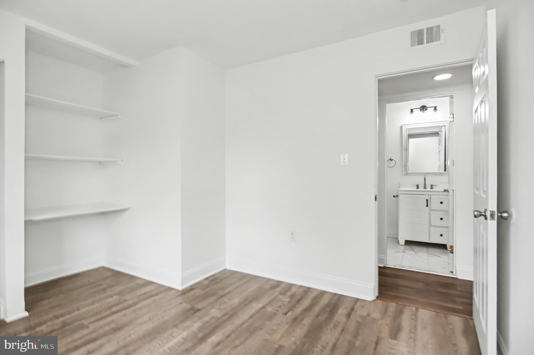 STERLING  PARK - Residential Lease