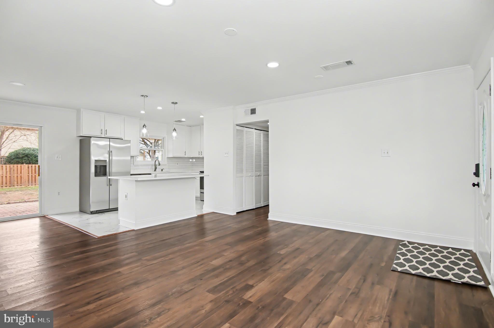 STERLING  PARK - Residential Lease