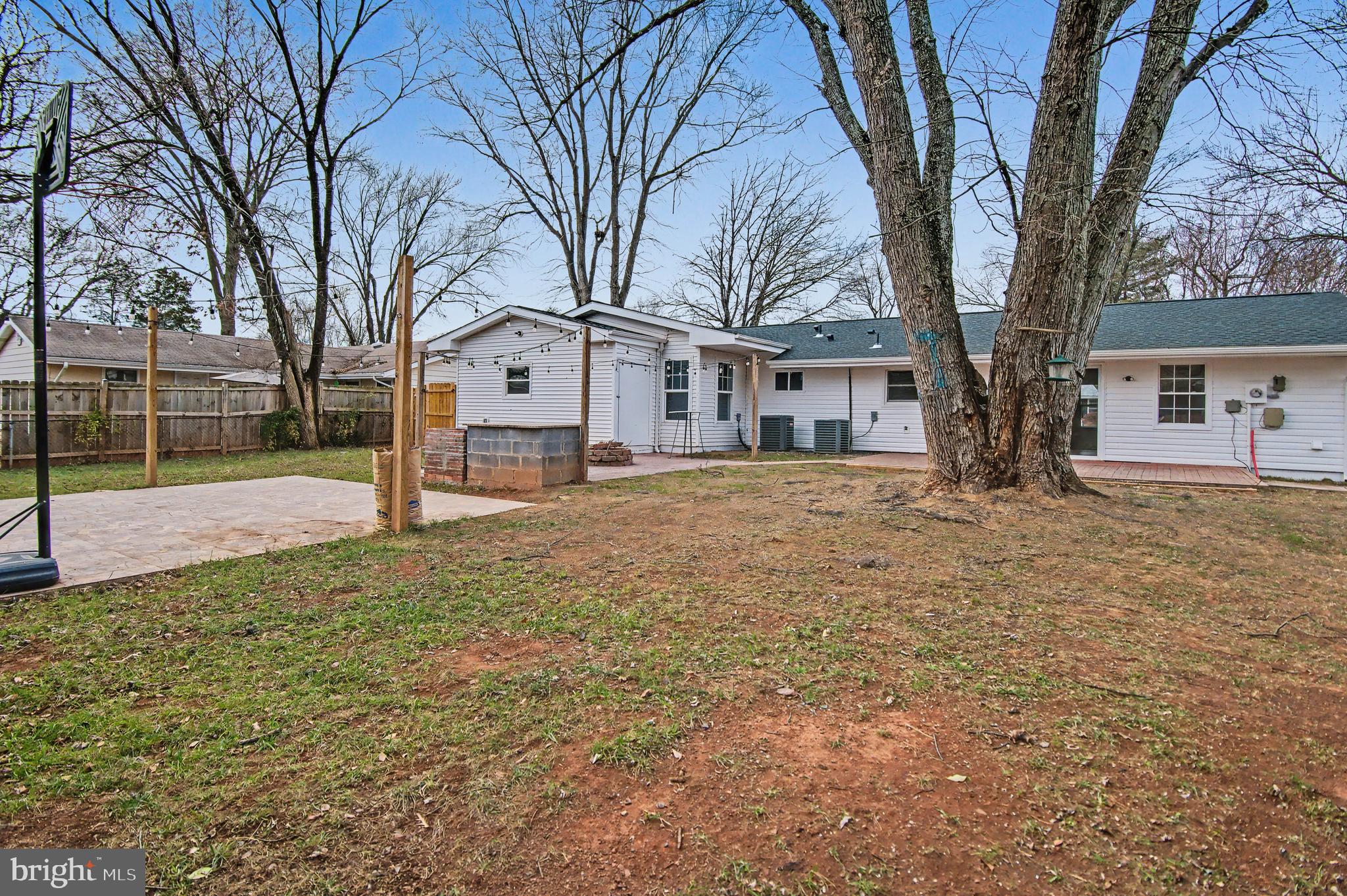 STERLING  PARK - Residential Lease