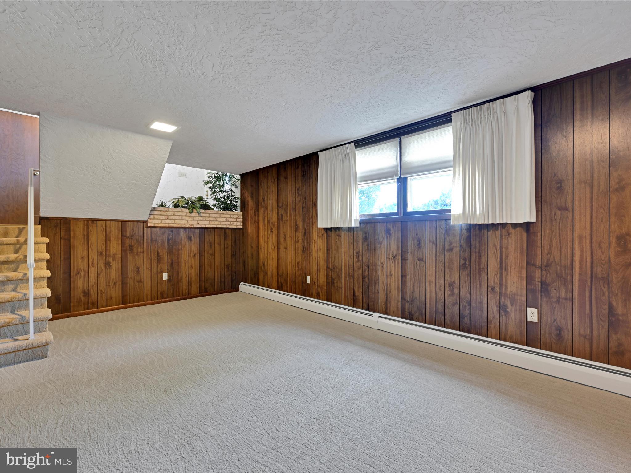 ARLINGTON PARK - Residential