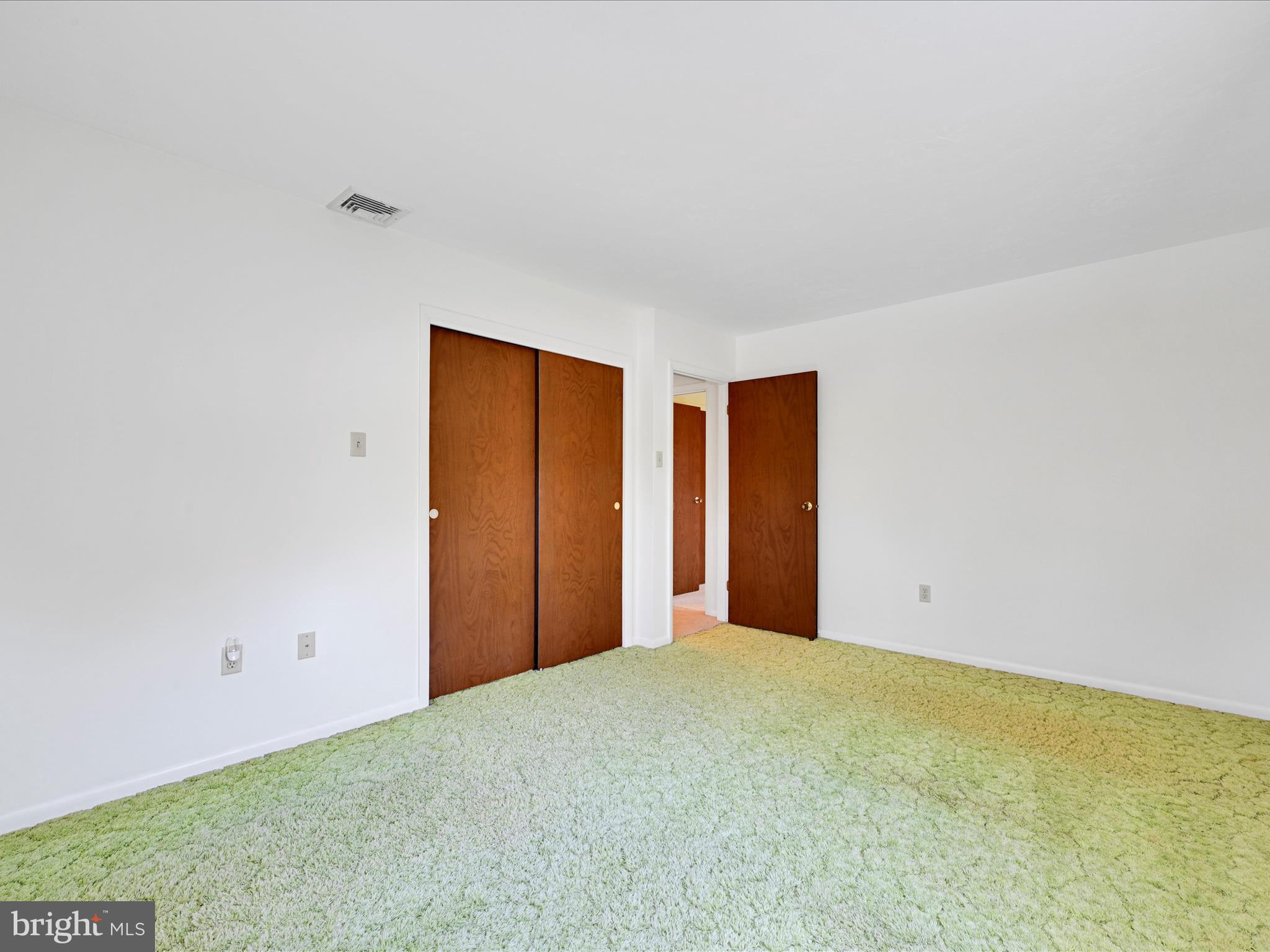 ARLINGTON PARK - Residential