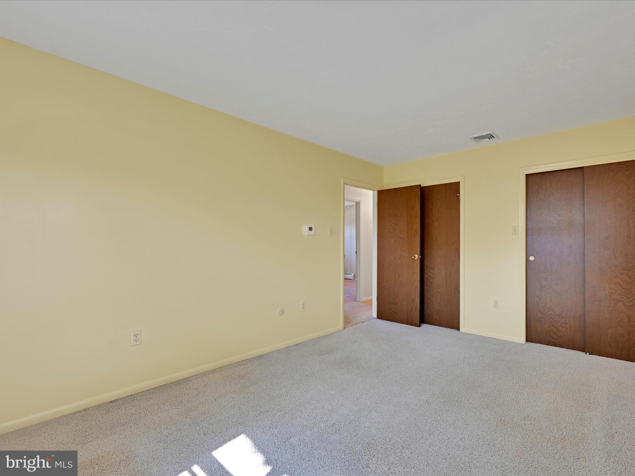 ARLINGTON PARK - Residential