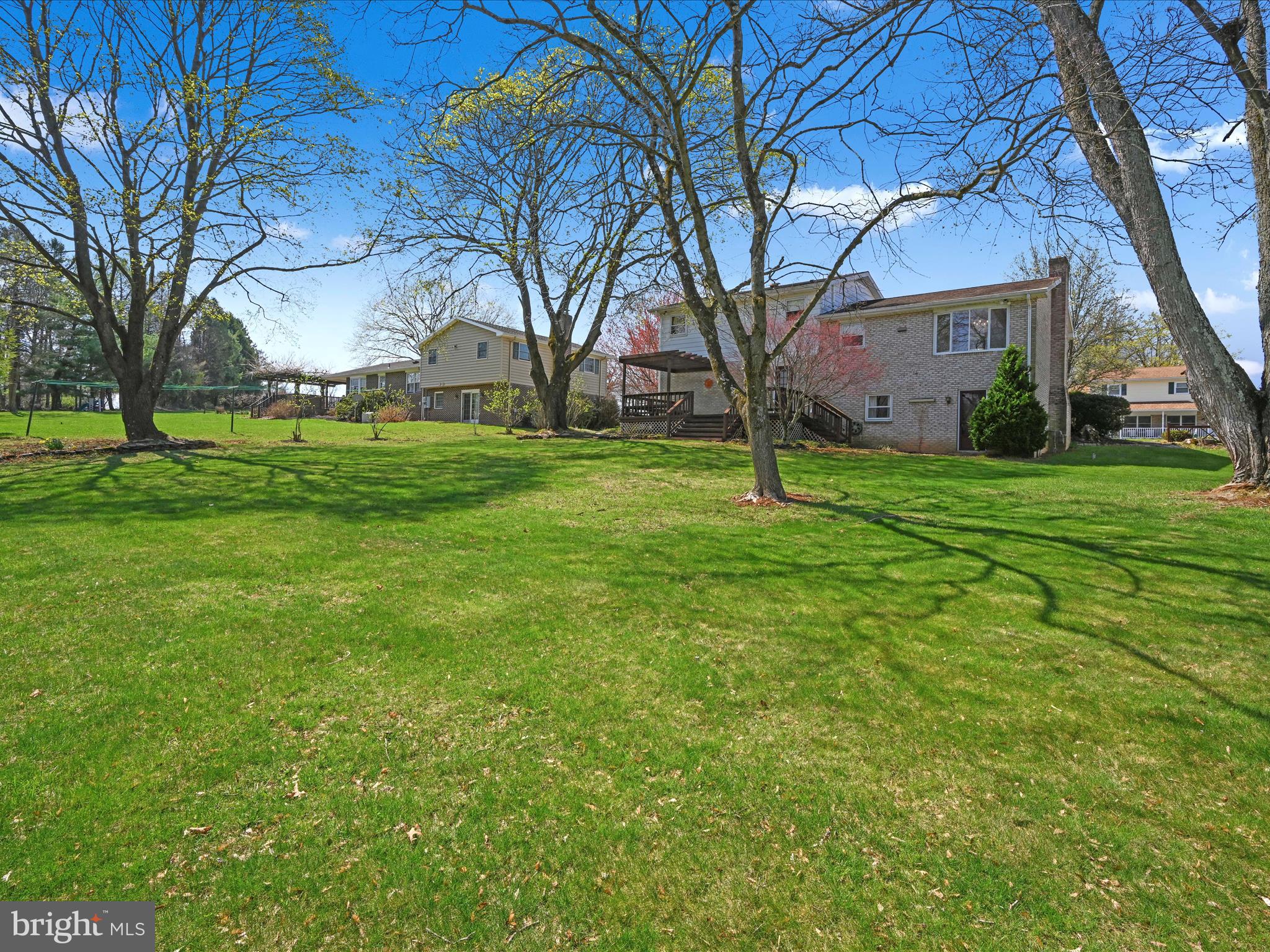 ARLINGTON PARK - Residential