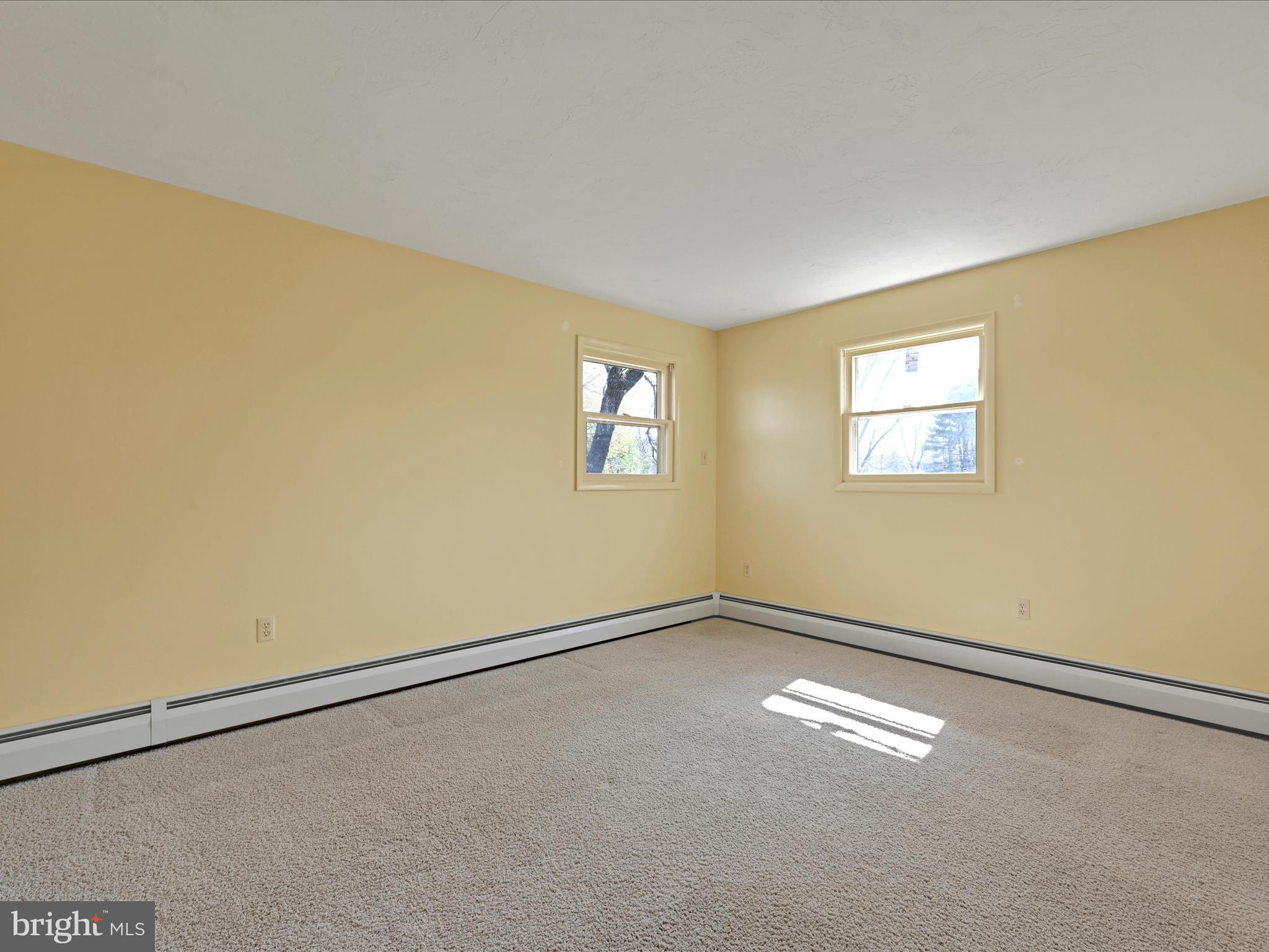 ARLINGTON PARK - Residential