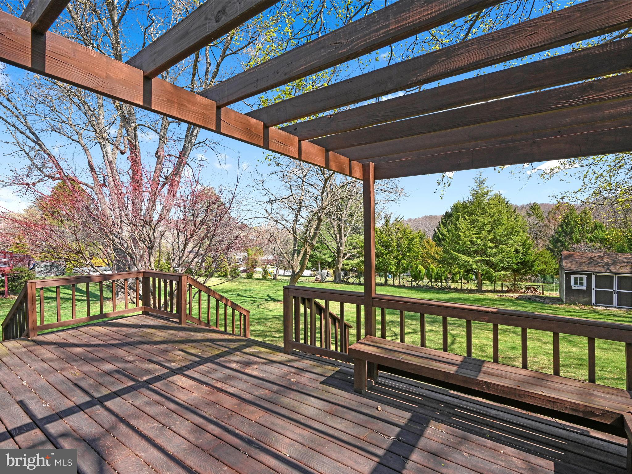 ARLINGTON PARK - Residential