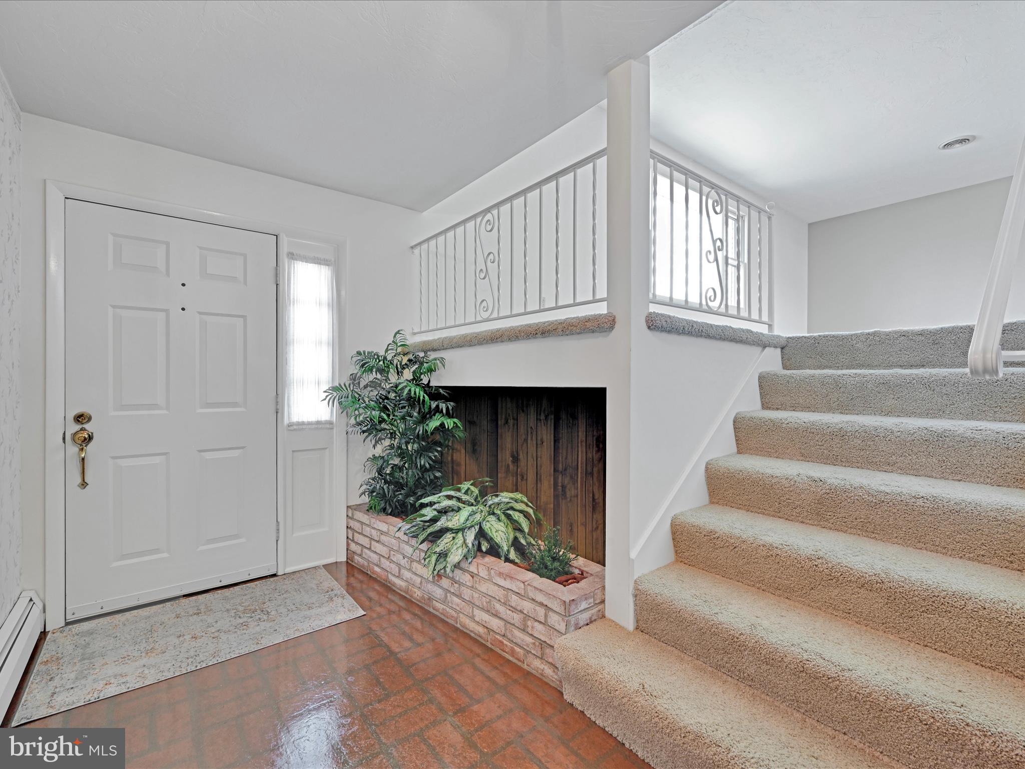 ARLINGTON PARK - Residential