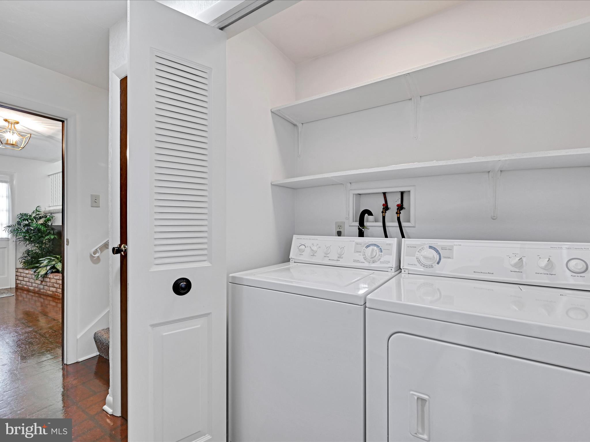 ARLINGTON PARK - Residential