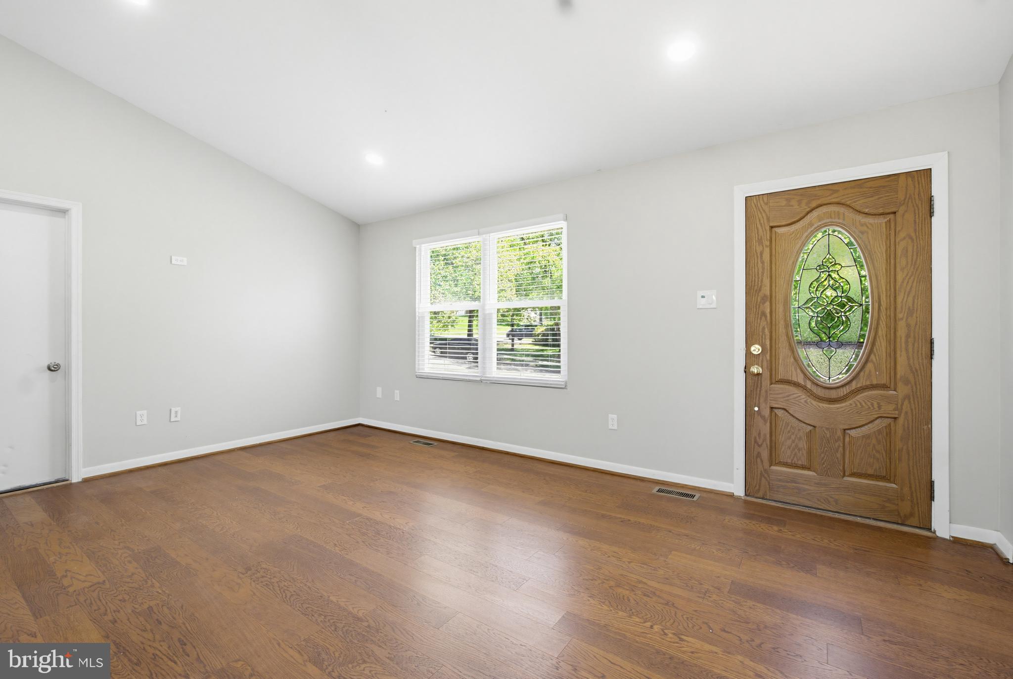 HUNT CLUB ESTATES - Residential