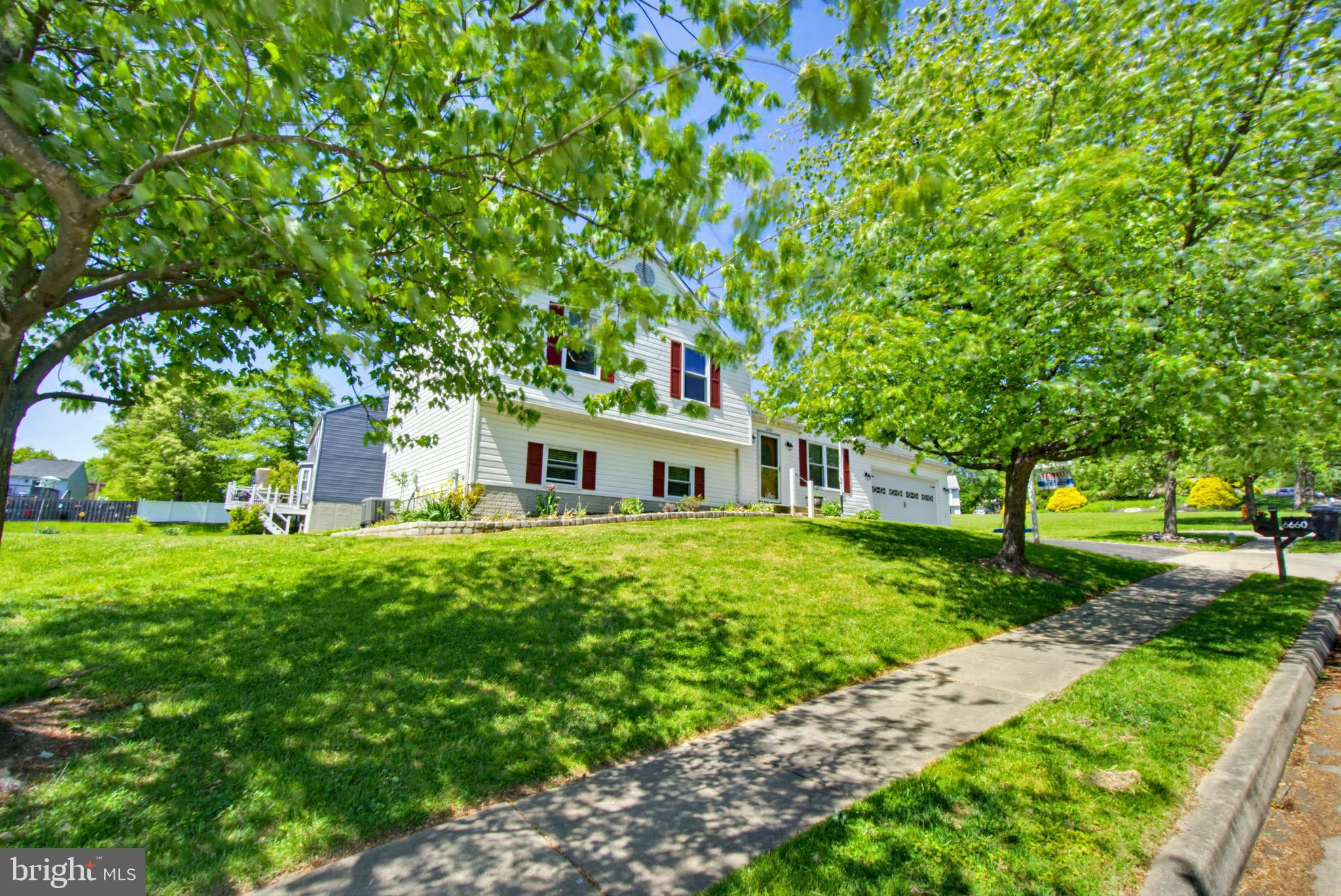 HUNT CLUB ESTATES - Residential