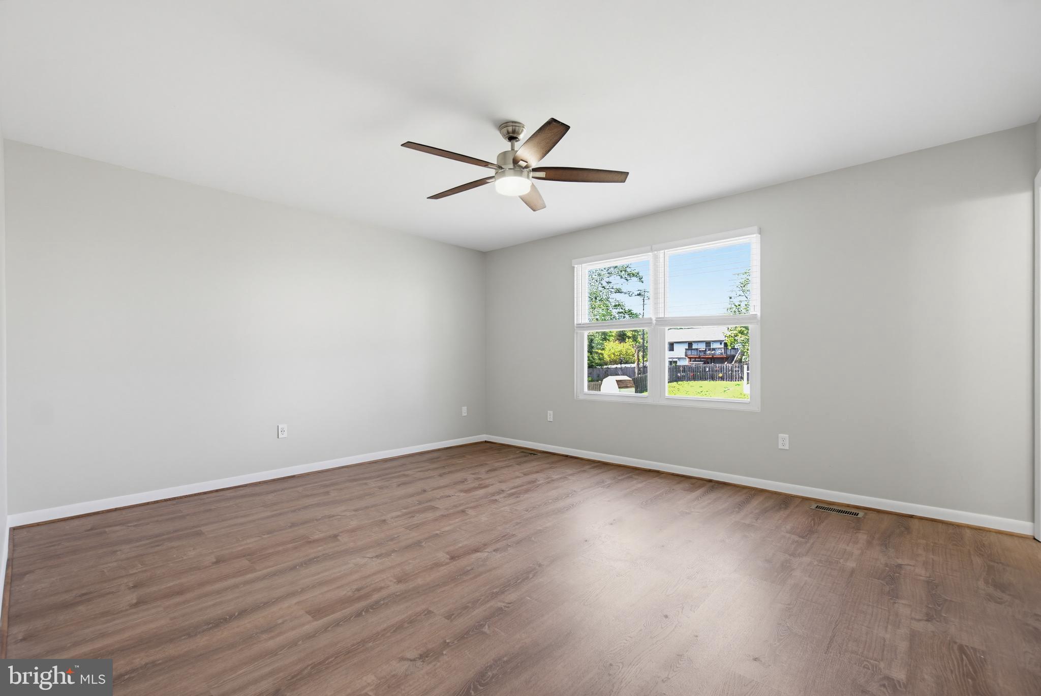 HUNT CLUB ESTATES - Residential