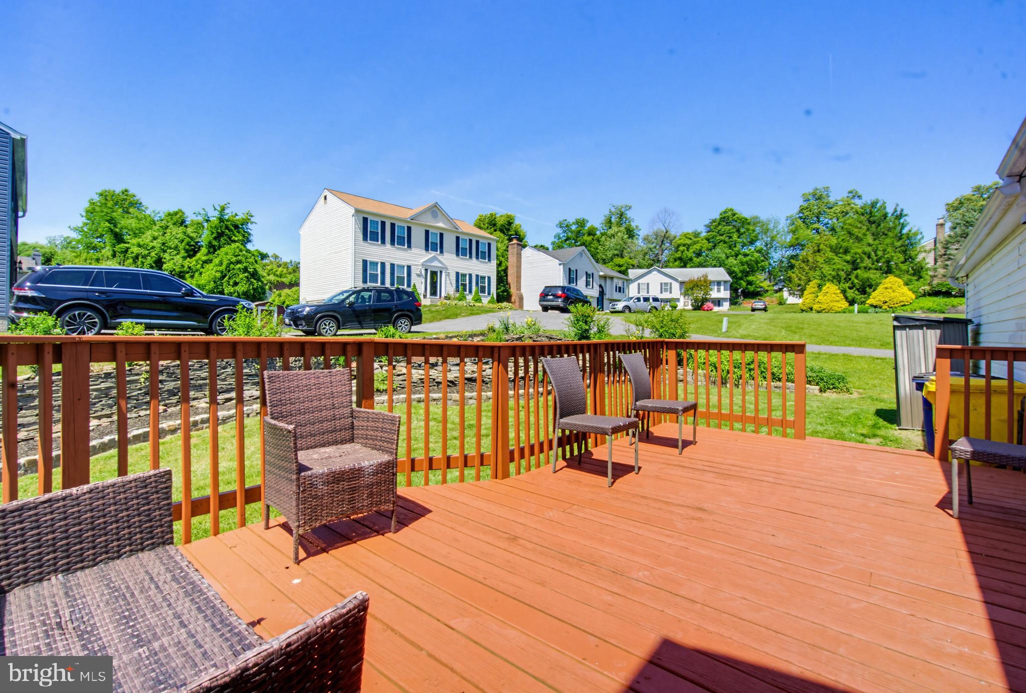 HUNT CLUB ESTATES - Residential