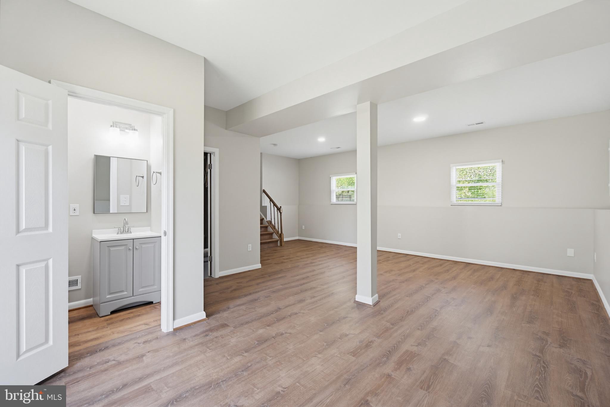 HUNT CLUB ESTATES - Residential