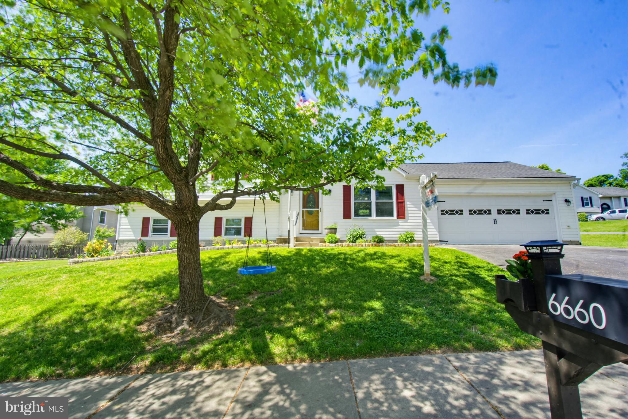 HUNT CLUB ESTATES - Residential