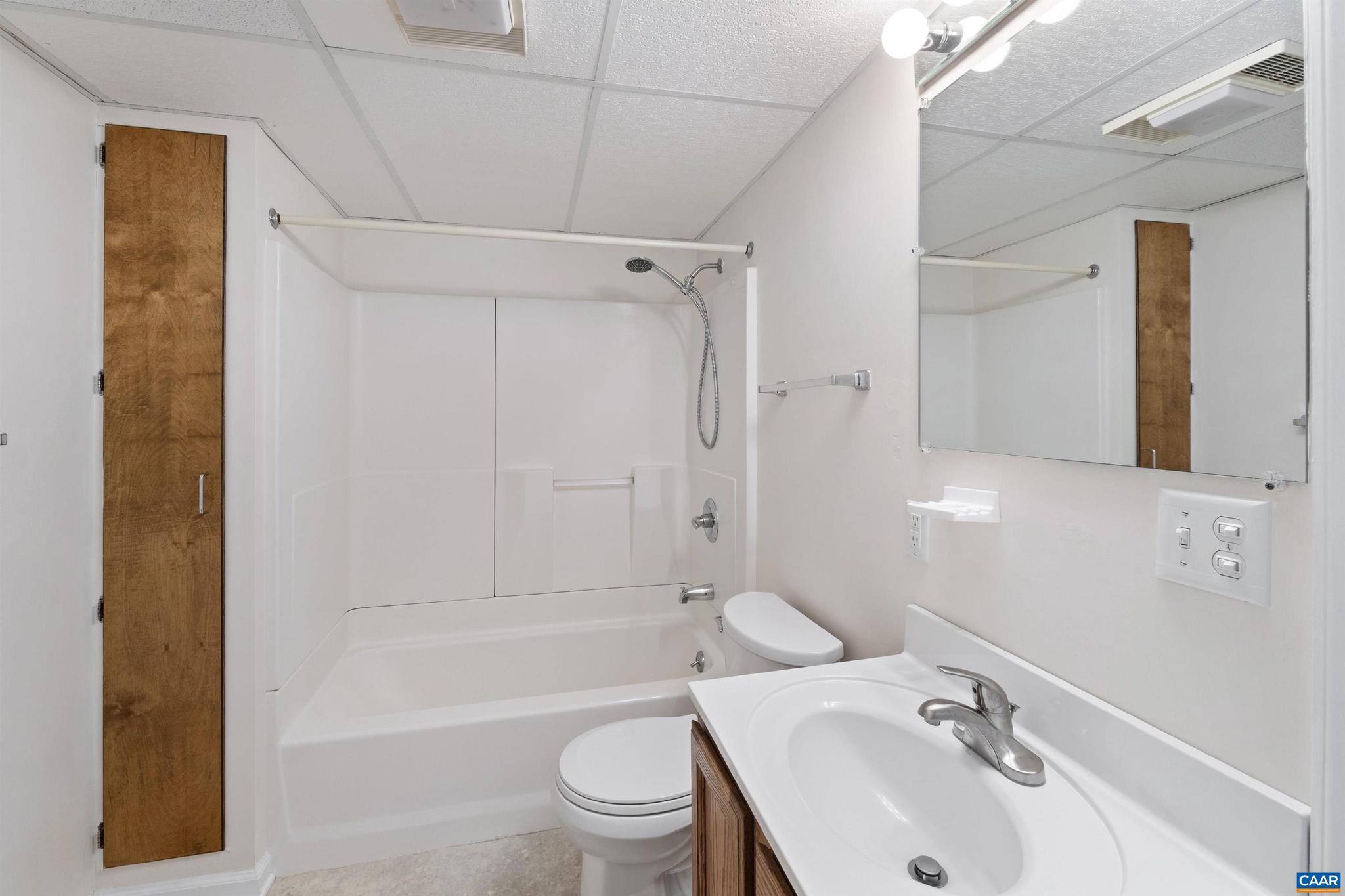 LOGAN VILLAGE - Residential