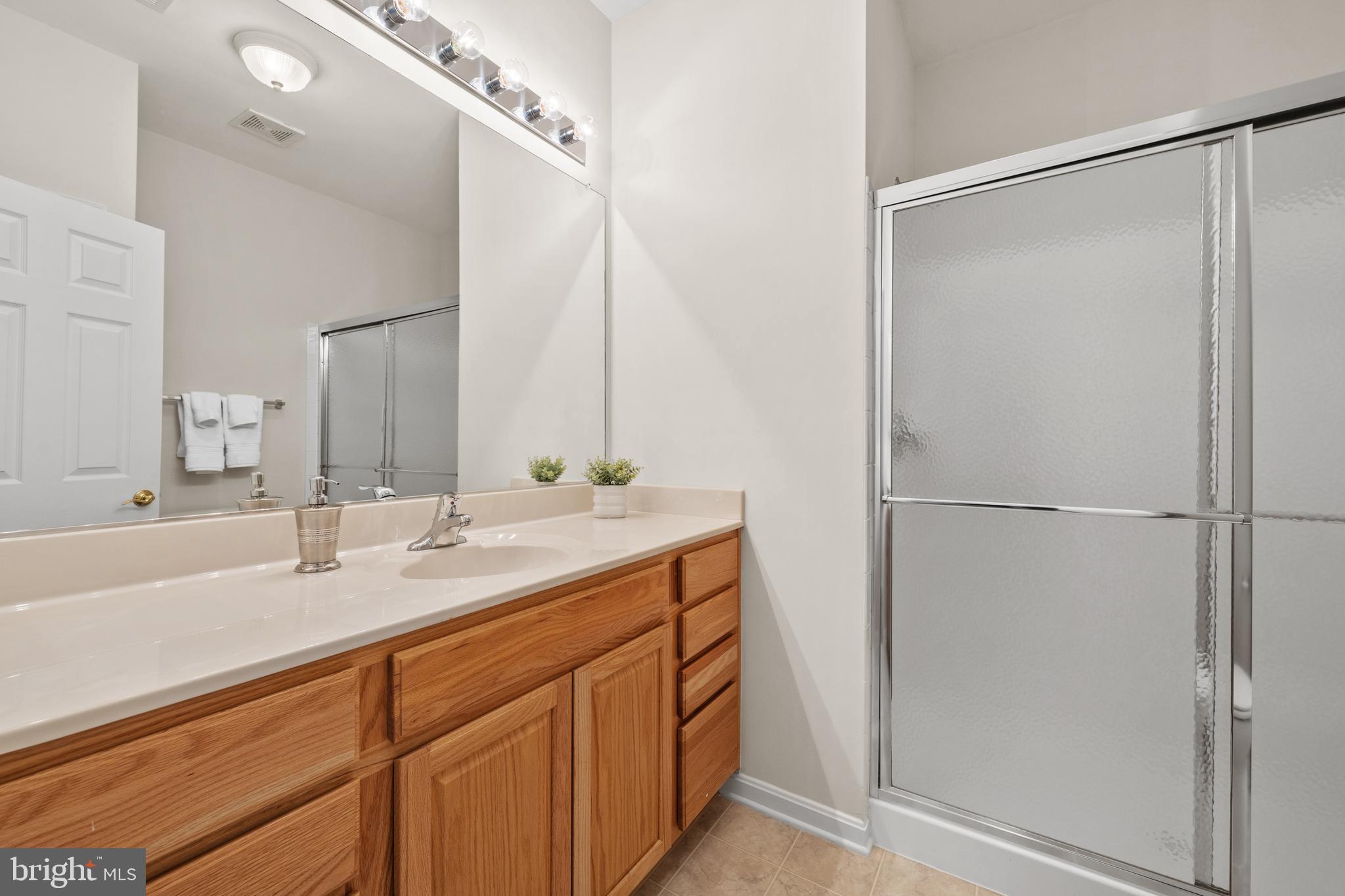 FOUR SEASONS IN HISTORIC VIRGINIA - Residential