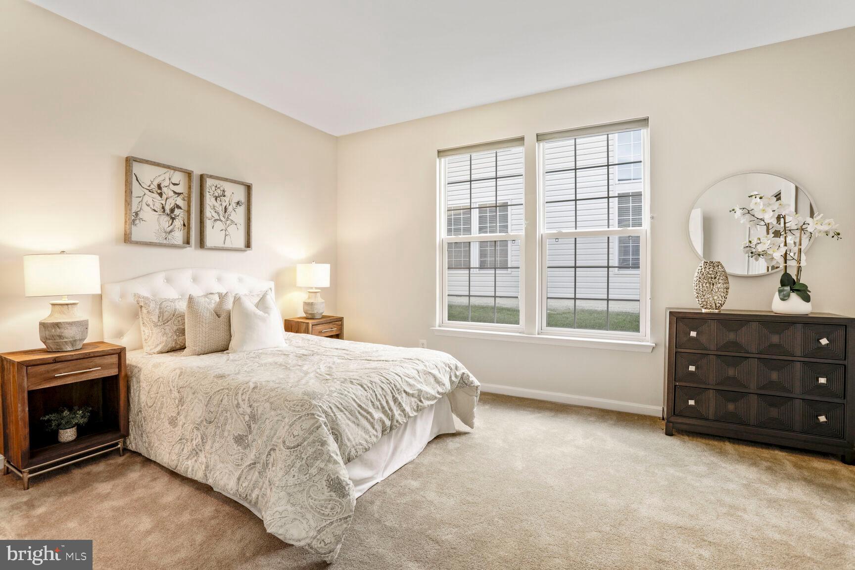 FOUR SEASONS IN HISTORIC VIRGINIA - Residential