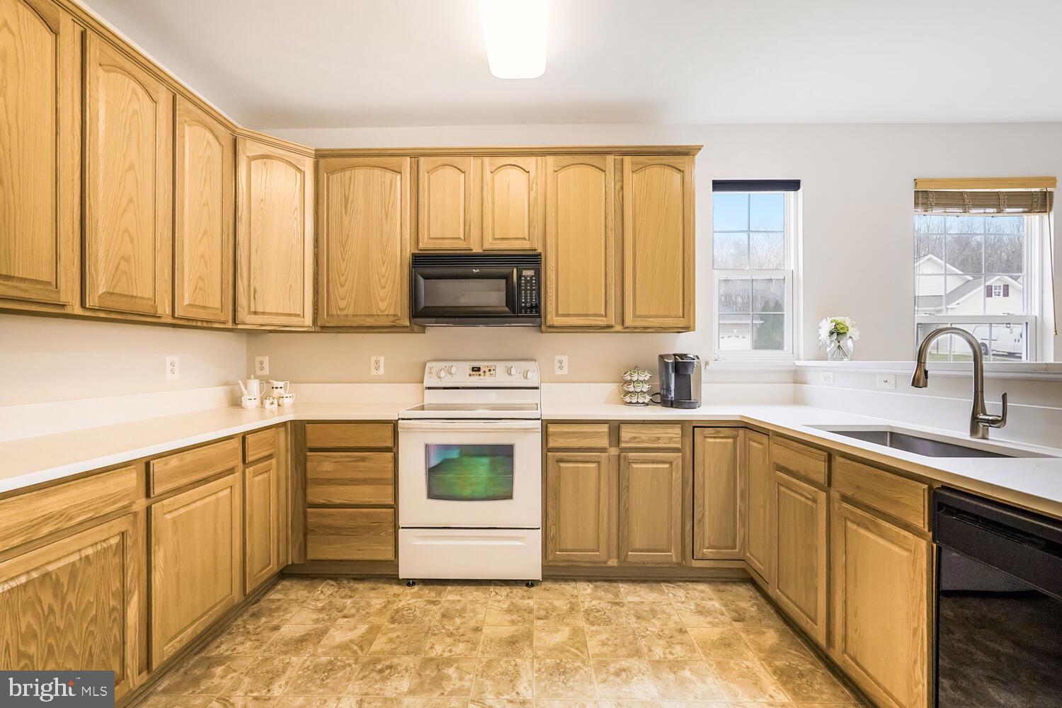 FOUR SEASONS IN HISTORIC VIRGINIA - Residential