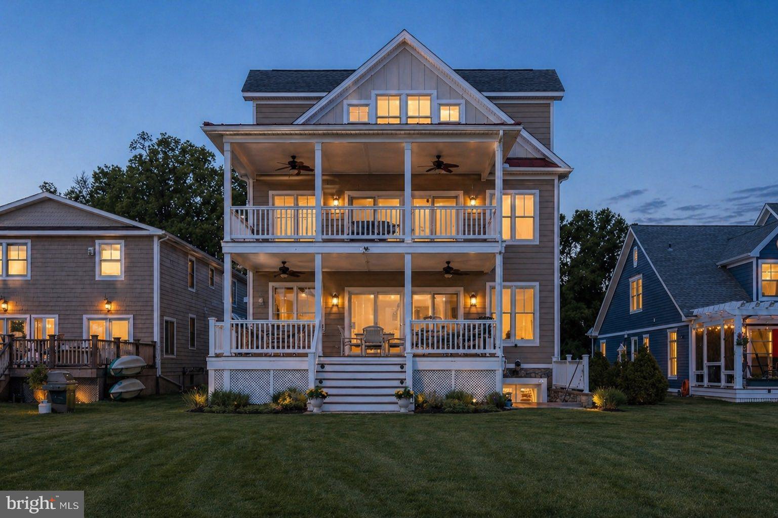 ROCKAWAY BEACH - Residential