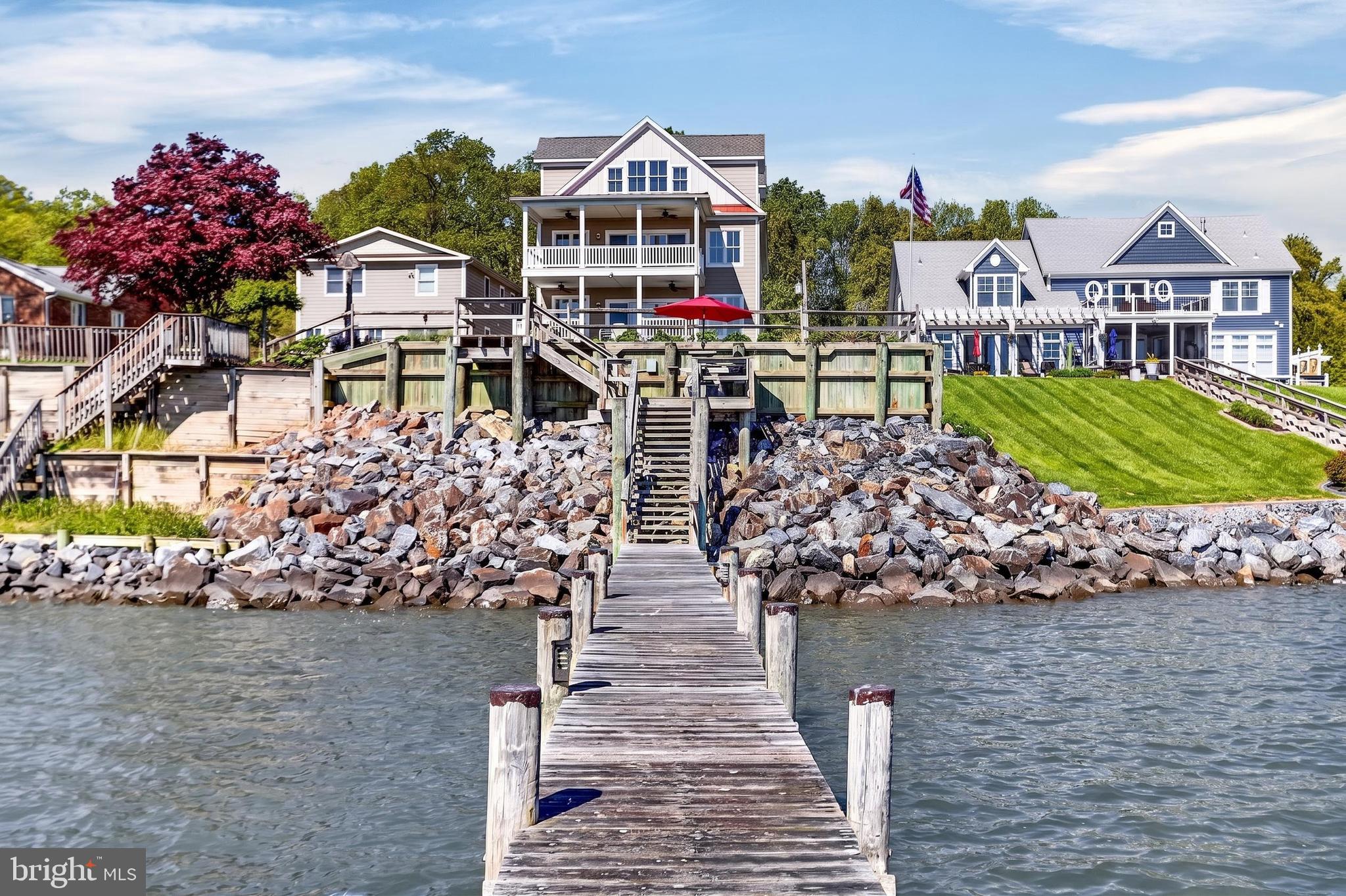 ROCKAWAY BEACH - Residential