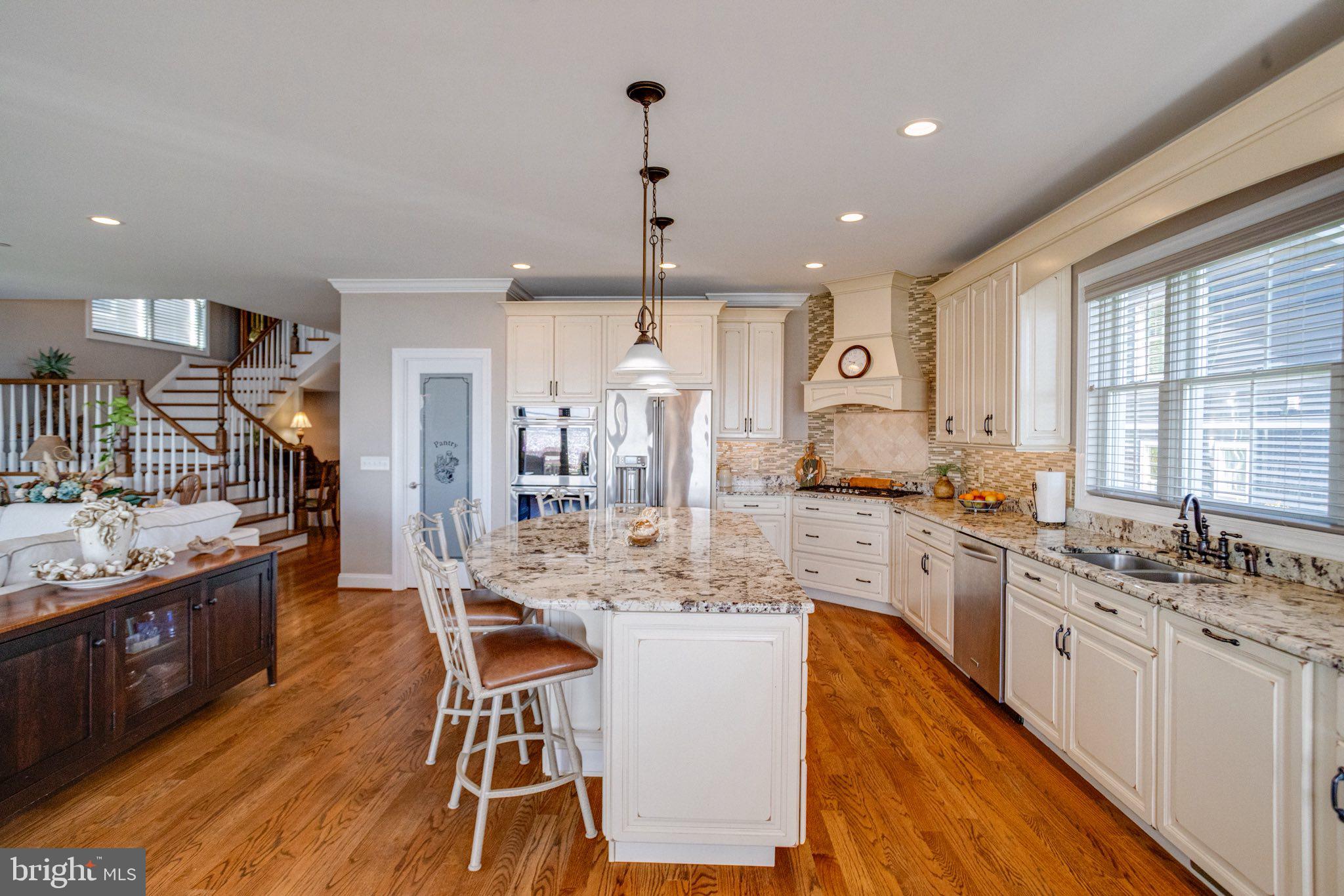 ROCKAWAY BEACH - Residential
