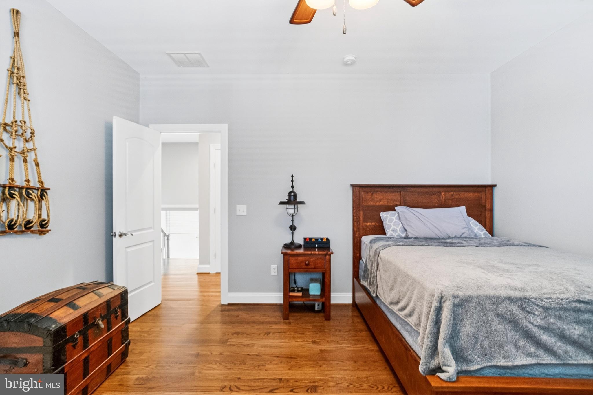 ROCKAWAY BEACH - Residential