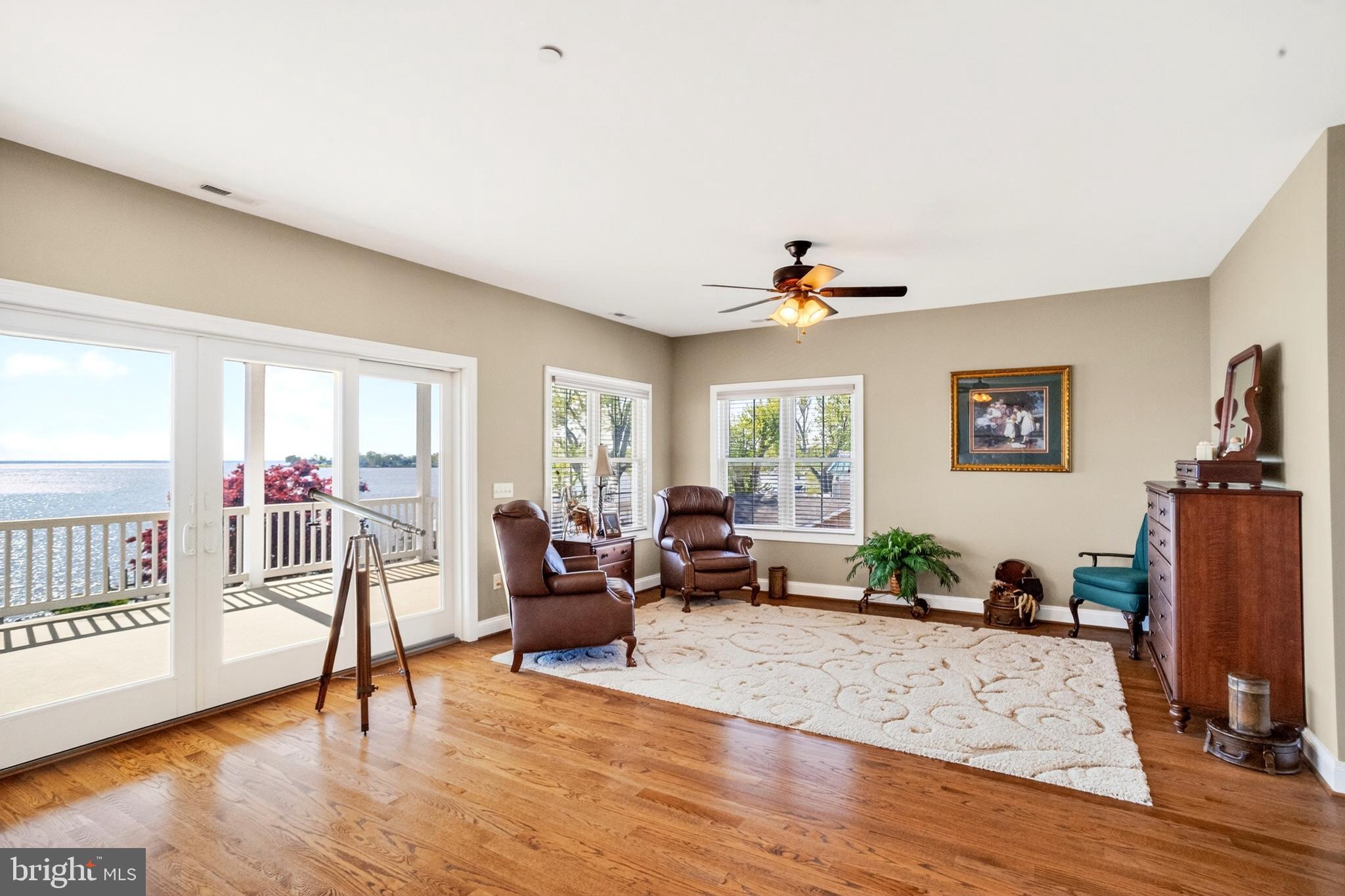 ROCKAWAY BEACH - Residential