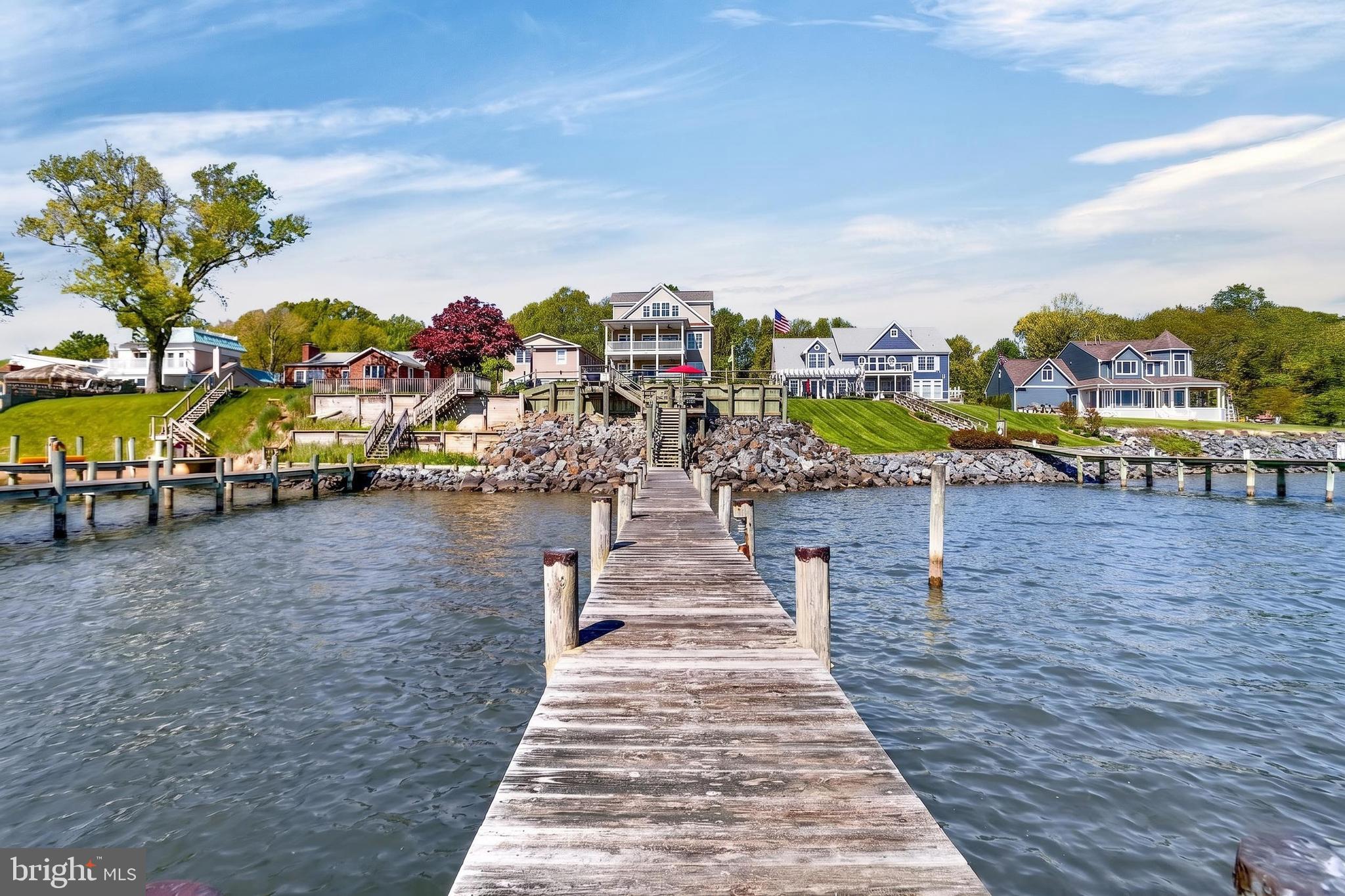 ROCKAWAY BEACH - Residential