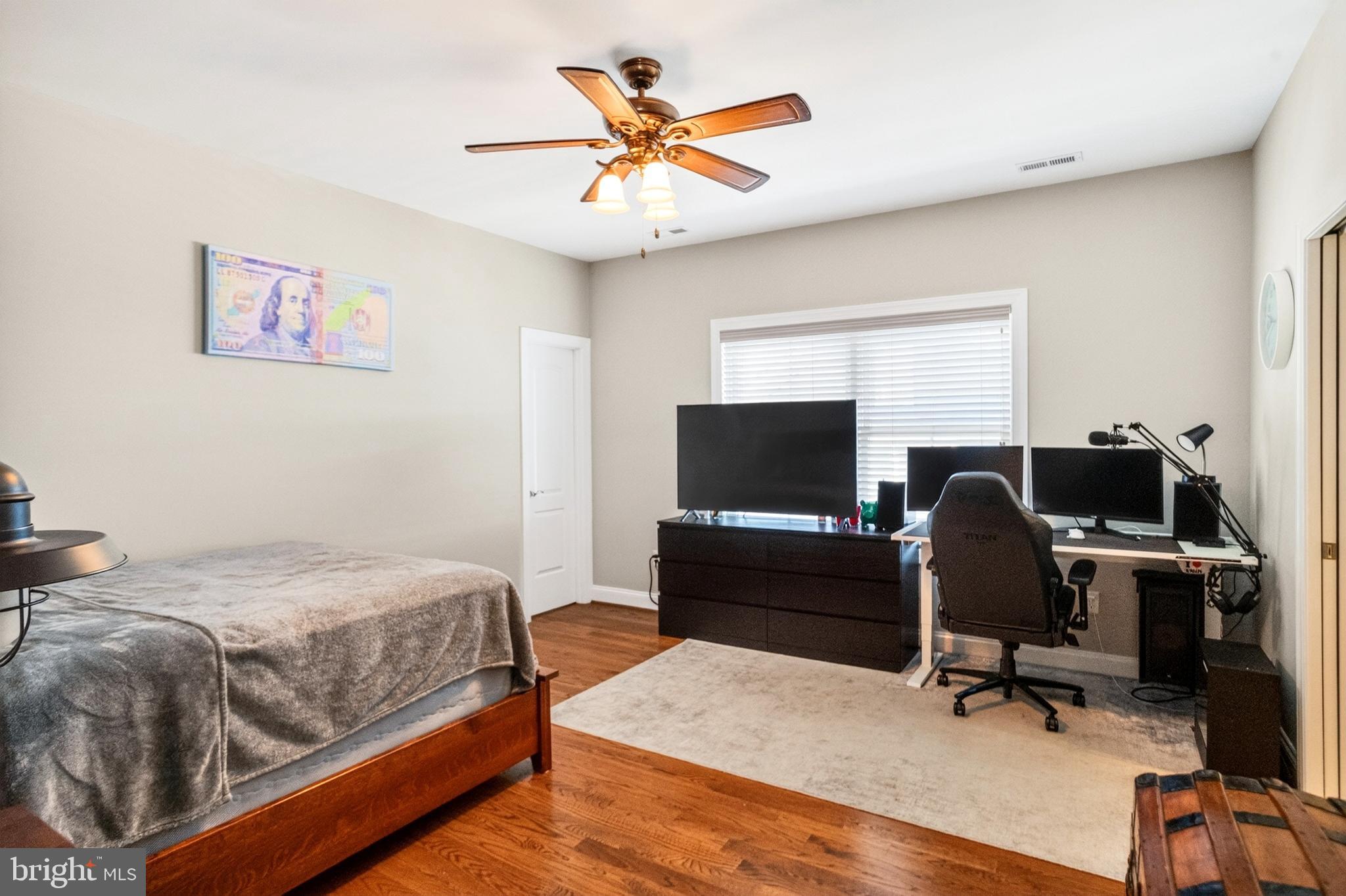 ROCKAWAY BEACH - Residential